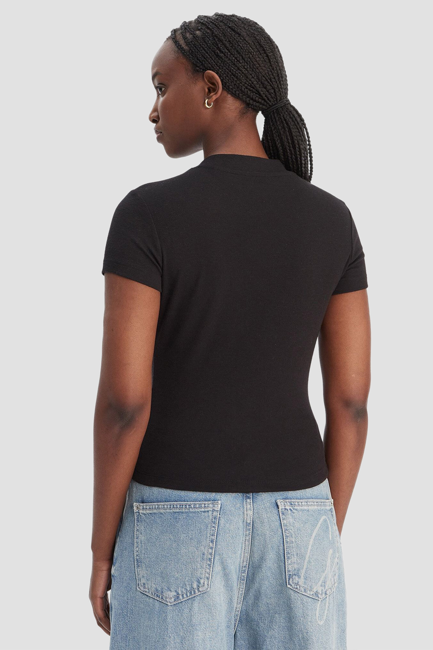 Жіноча чорна футболка Guess W6RP99.KCNH2;JBLK