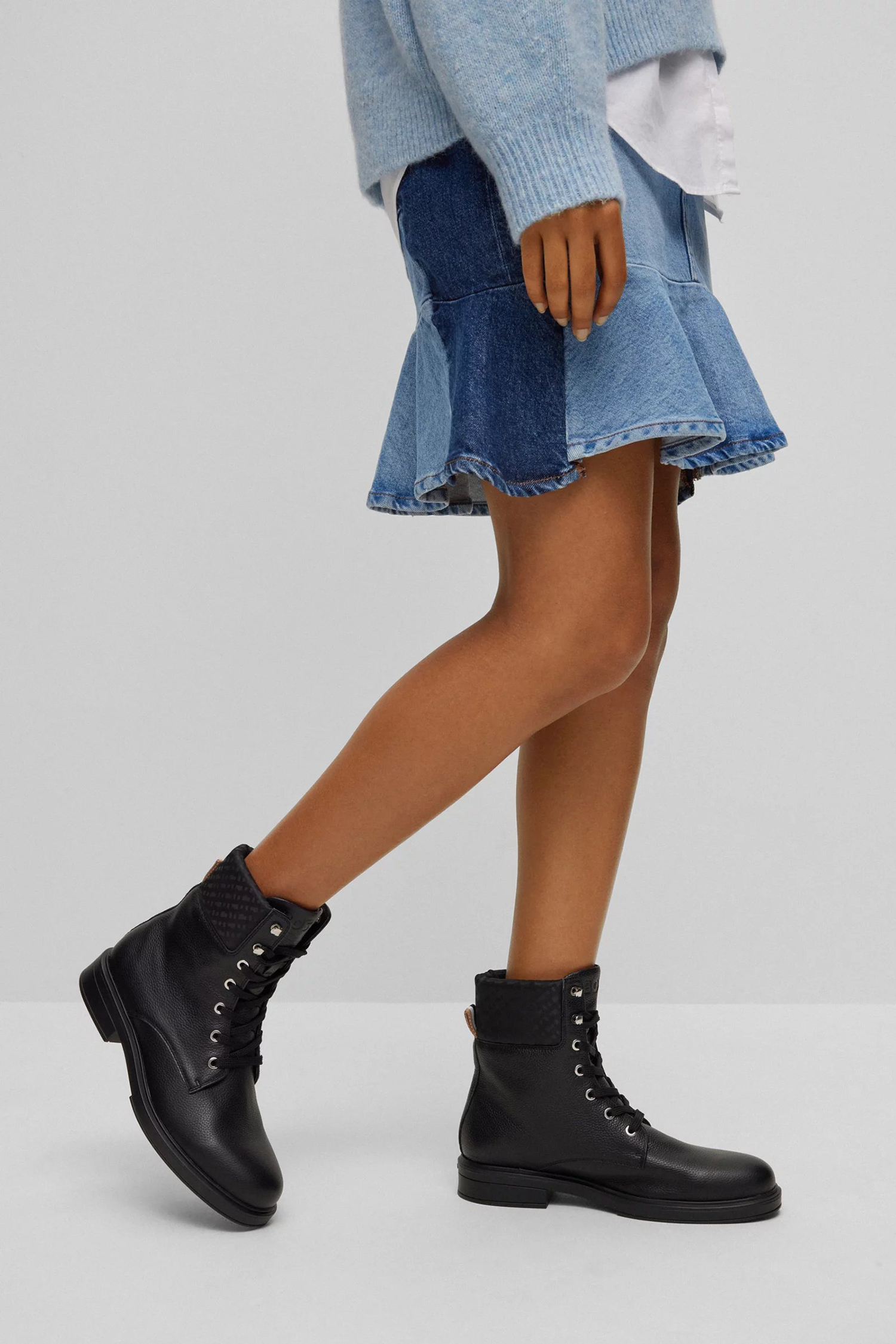 Женские черные кожаные ботинки BOSS 50498809;001