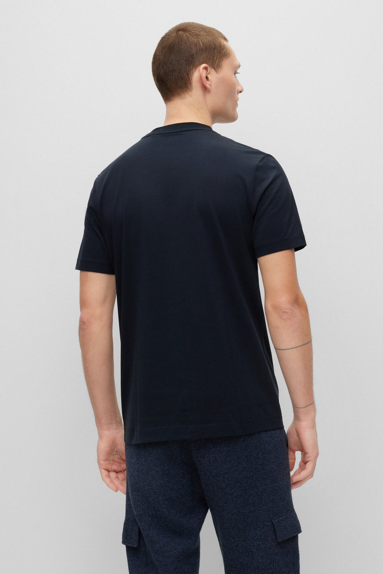 Чоловіча темно-синя футболка BOSS 50468347;404