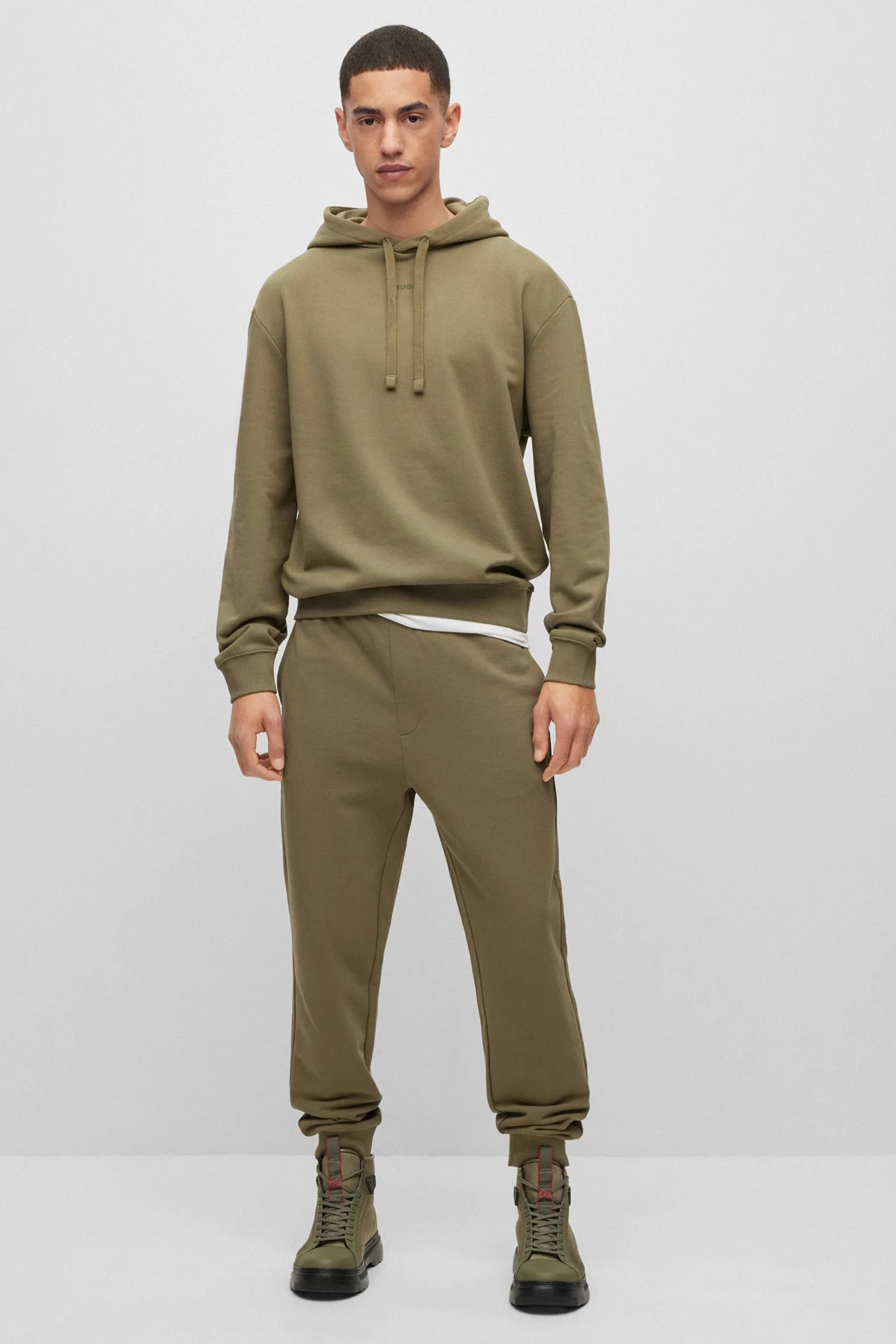 Мужские оливковые спортивные брюки HUGO 50489617;345