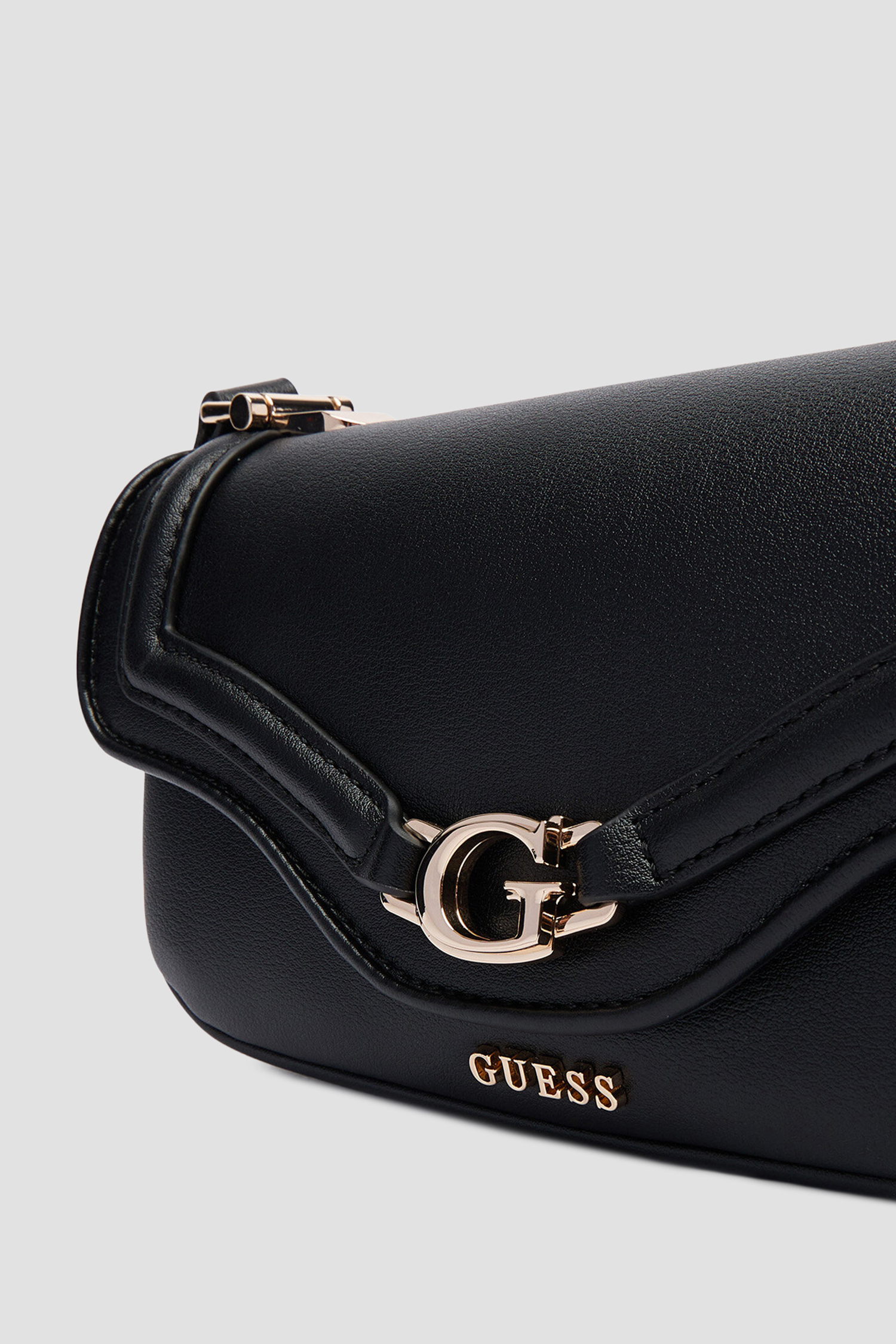 Женская черная сумка Guess HWBG79.93790;BLA