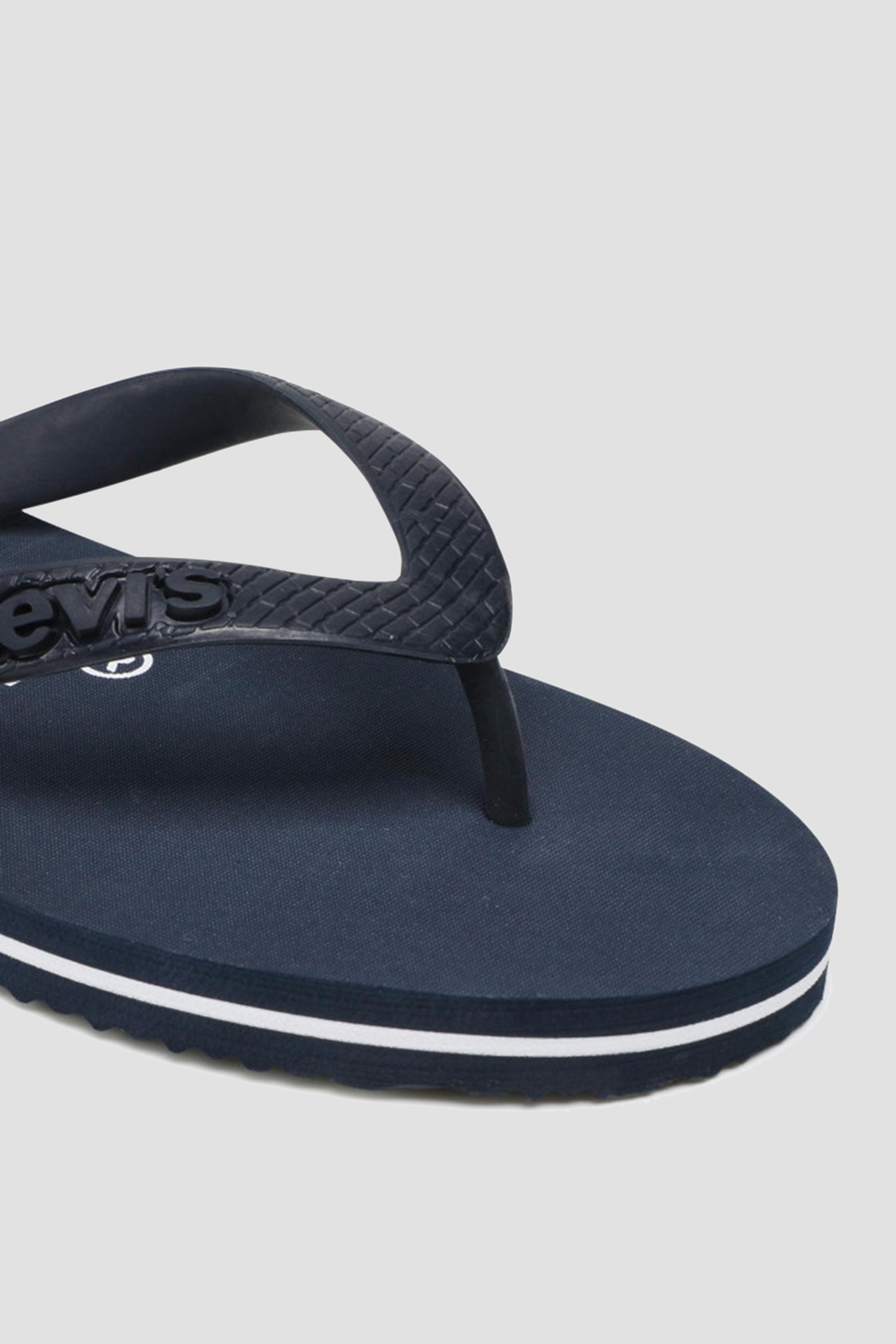 Темно-сині в'єтнамки Levi’s® 234226;627.17