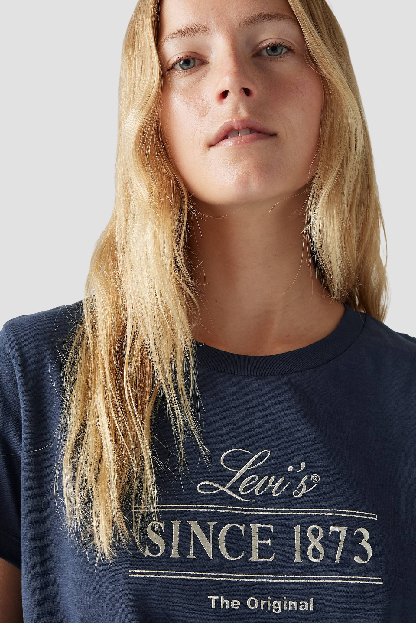 Женская темно-синяя футболка Levi’s® A8804;0038