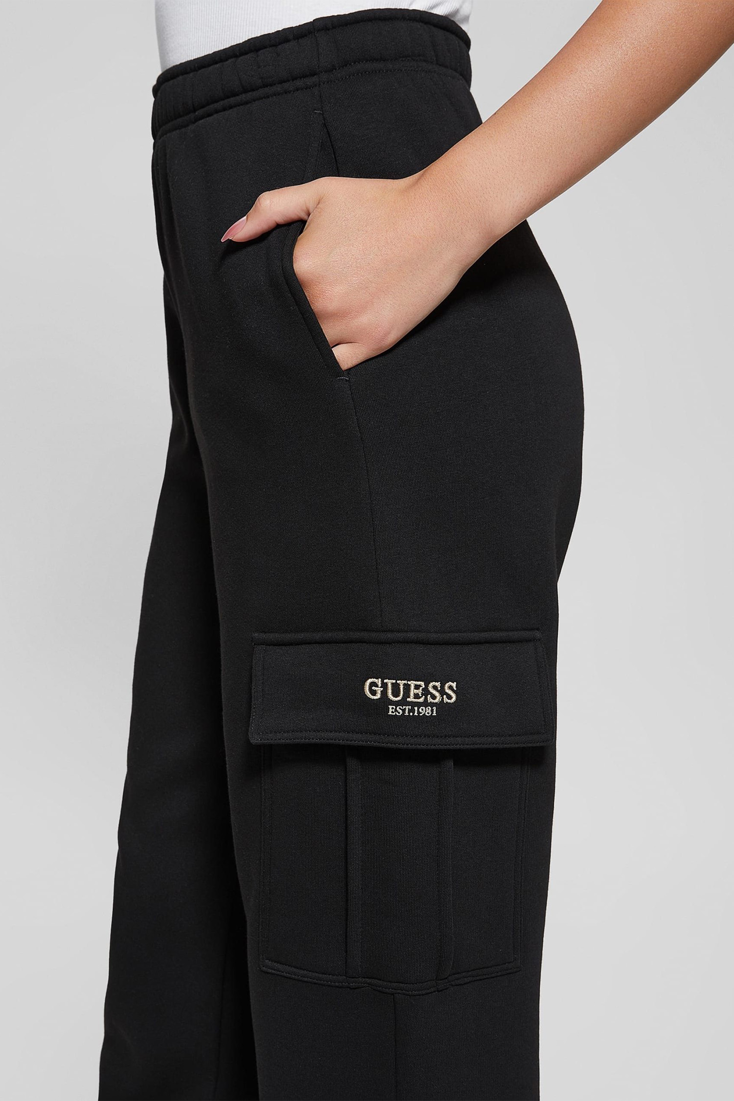 Жіночі чорні спортивні штани Guess V4BB04.KCHX0;JBLK