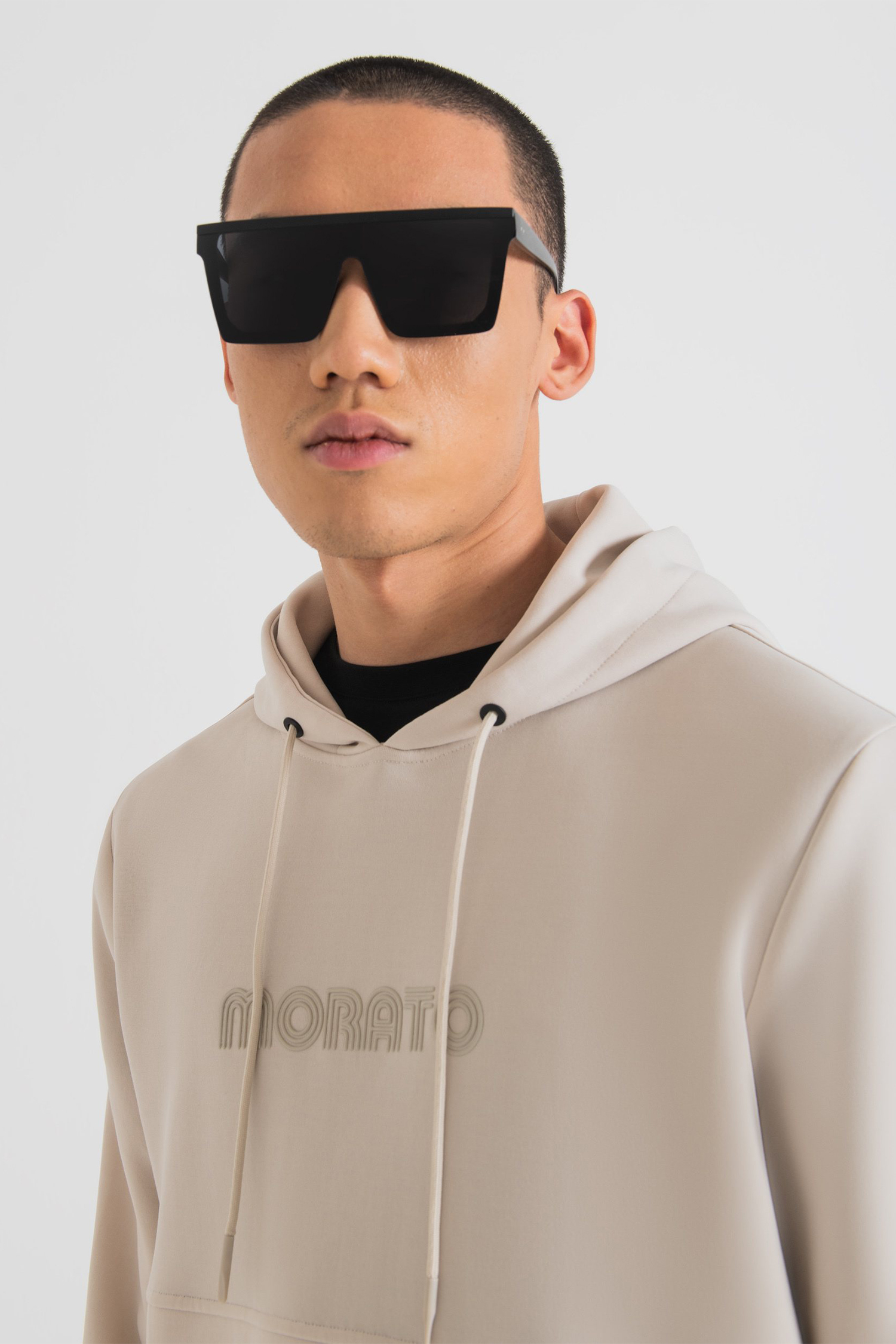 Мужское бежевое худи Antony Morato MMFL01001.FA150178;1016