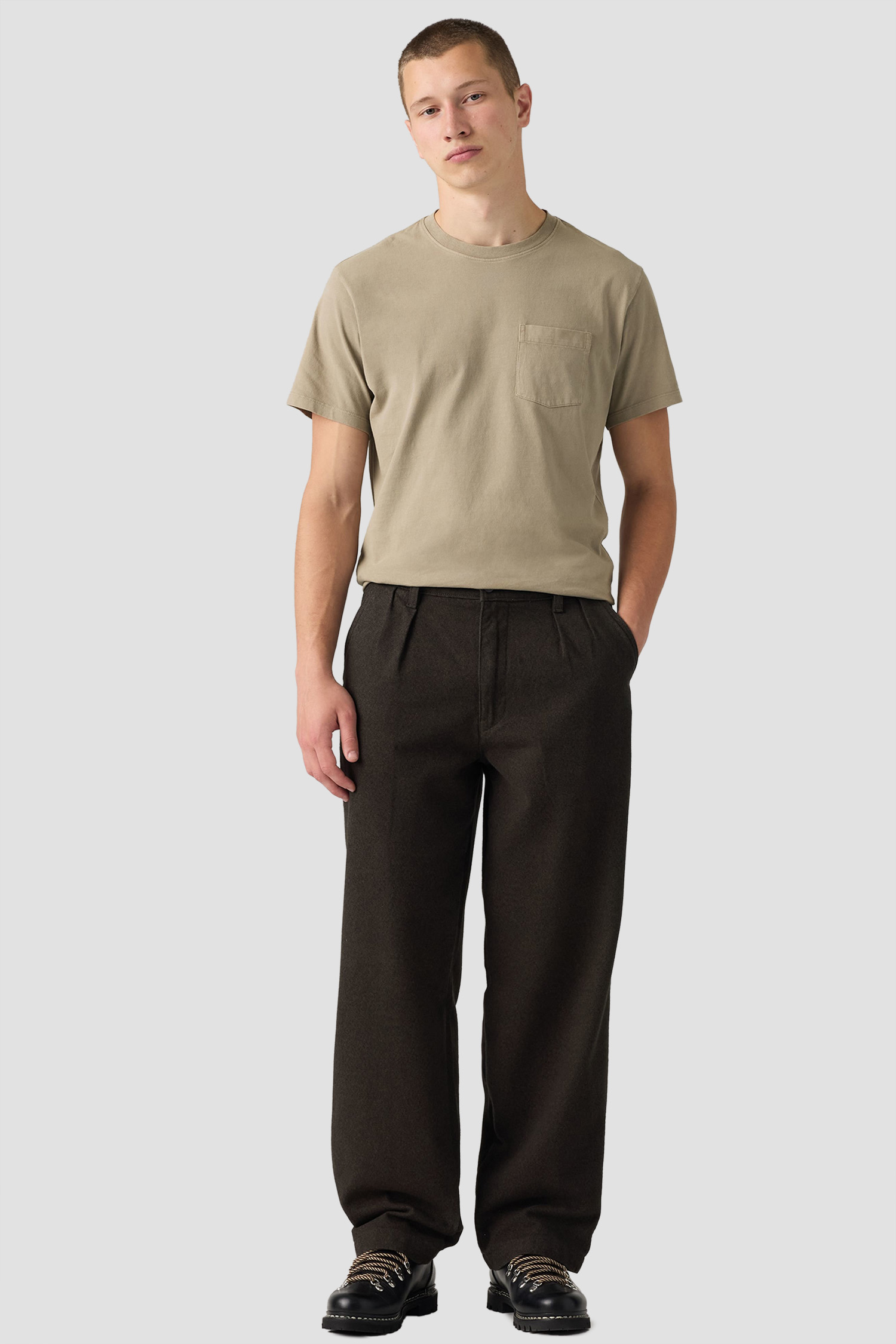 Мужские темно-коричневые брюки XX Chino Baggy Pleated Levi’s® 0081N;0001