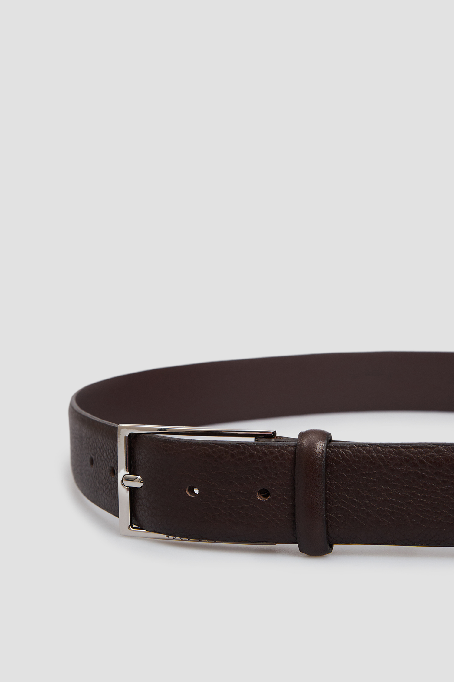 Мужской коричневый кожаный ремень BOSS 50447129;202