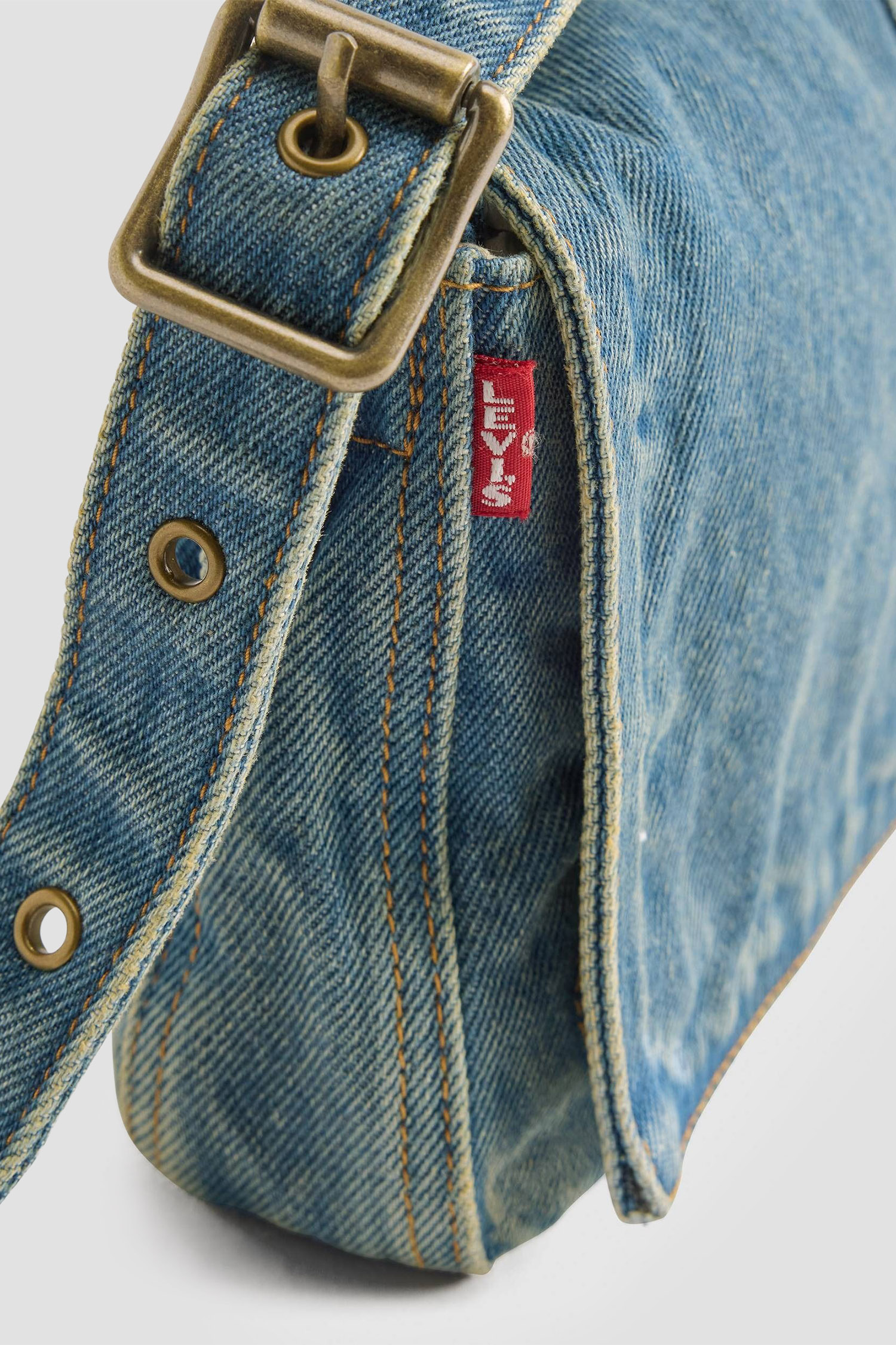 Жіноча блакитна джинсова сумка Levi’s® 004CG;0001