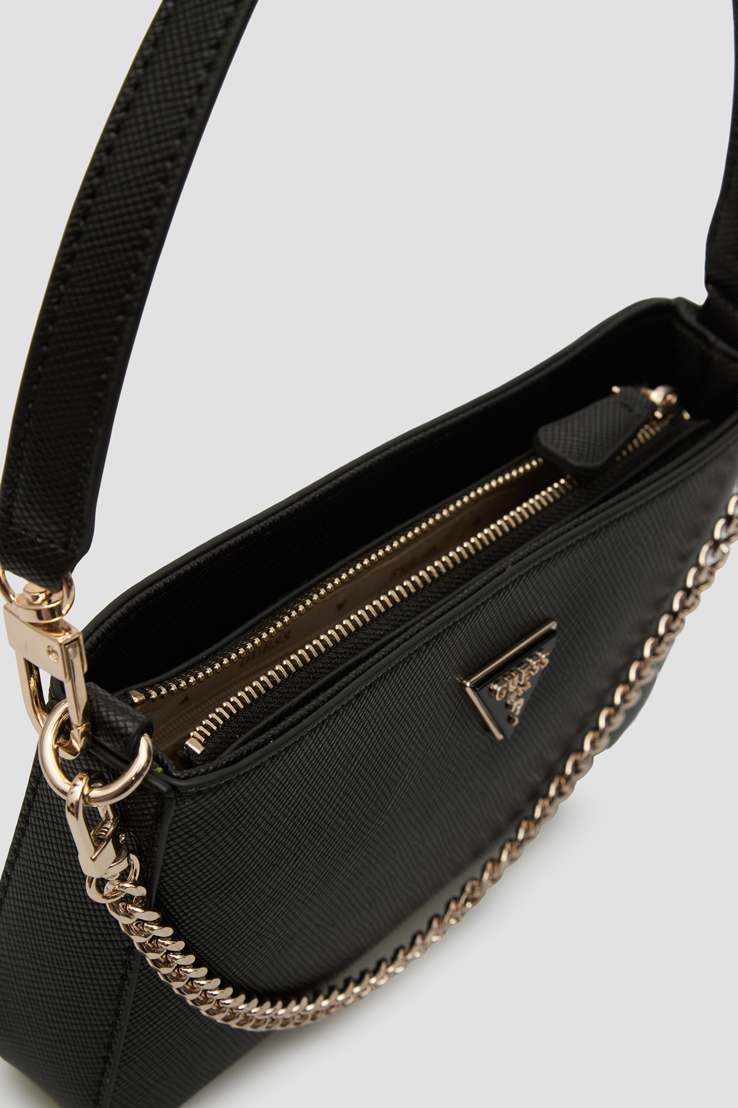 Женская черная сумка Guess HWZG96.72720;BLA