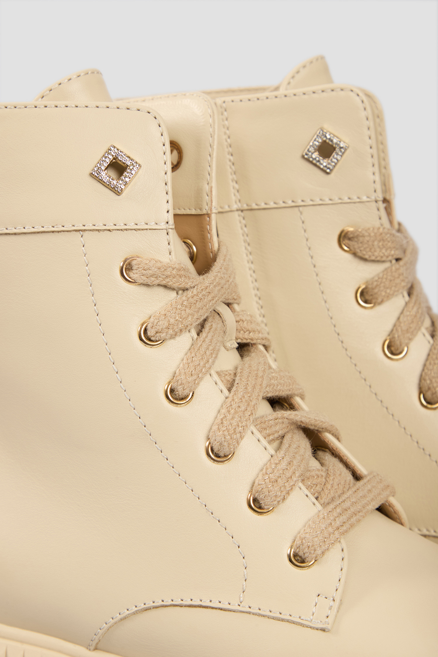 Женские бежевые кожаные ботинки BALDININI D5B504P1VITE;9012