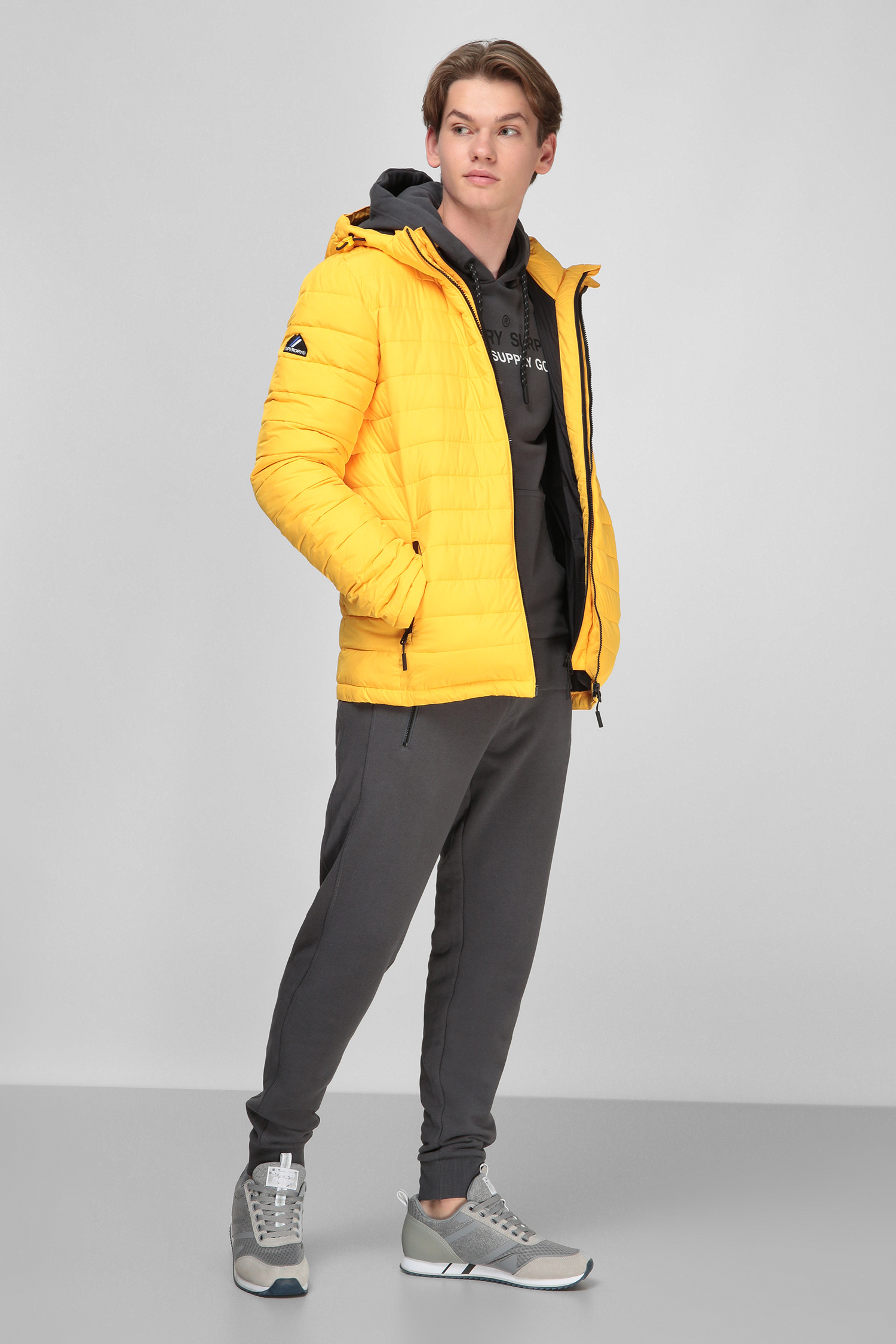 Желтая куртка для парней SuperDry M5010201A;EVJ