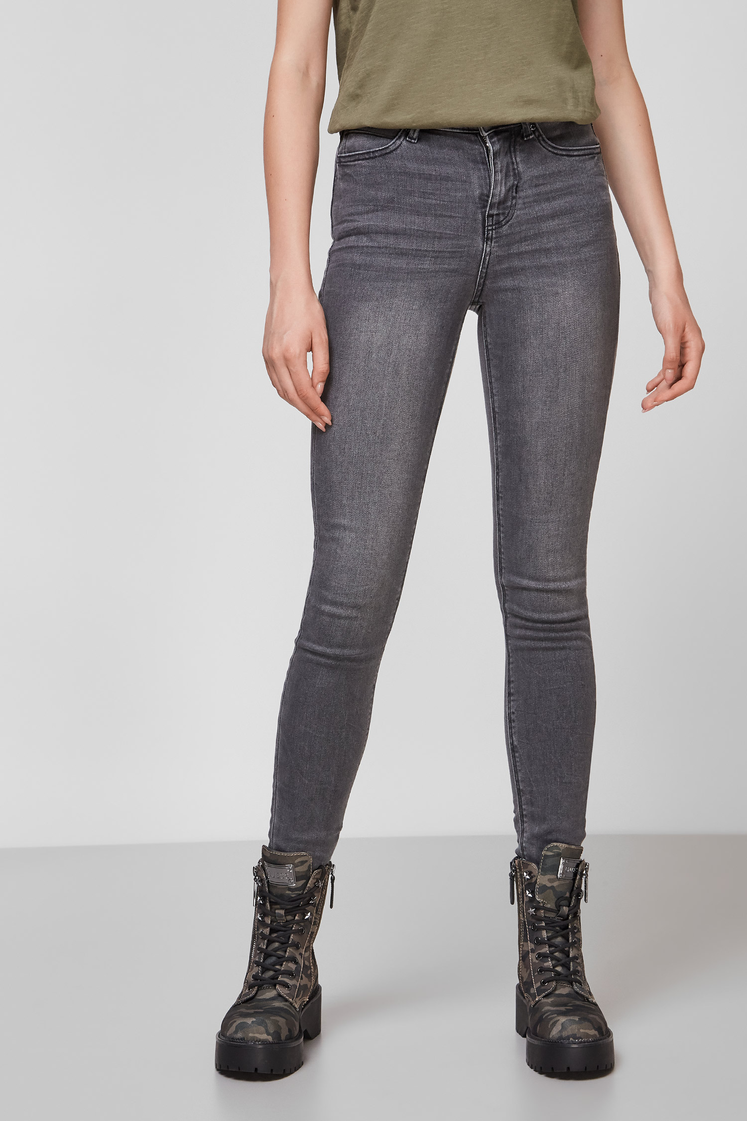 Серые джинсы для девушек Guess W1YA46.D4F52;CRG1