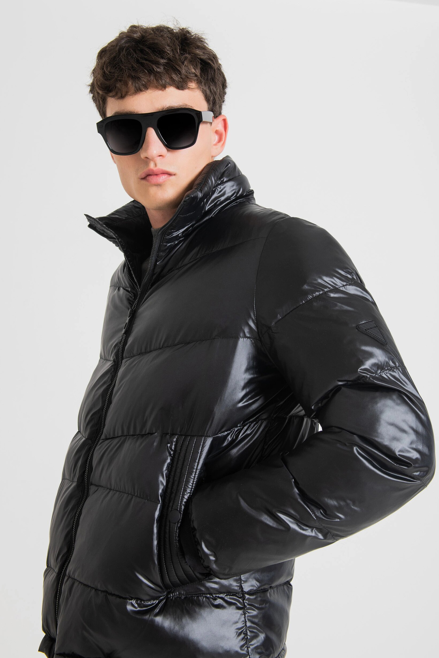 Мужская черная куртка Antony Morato MMCO00849.FA600148;9000