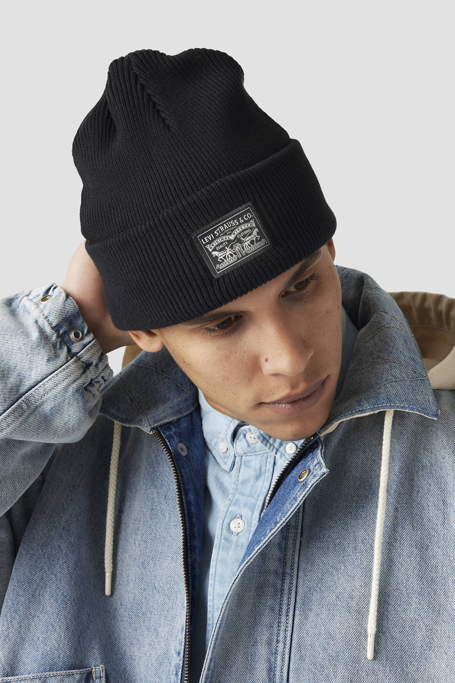 Чорна шапка Levi’s® 000J4;0003