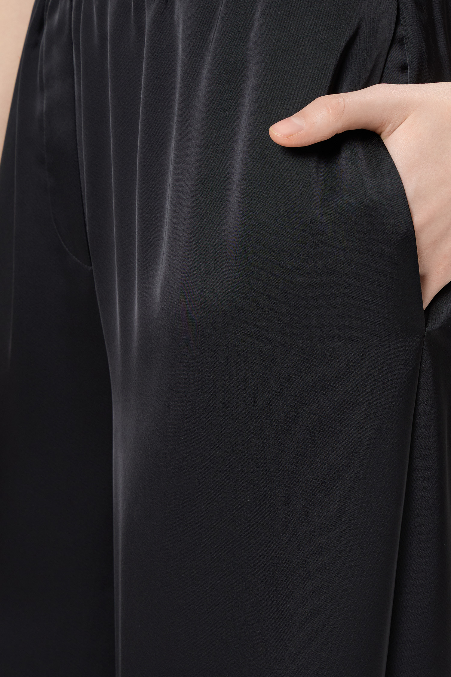 Жіночі чорні брюки HUGO 50556673;001