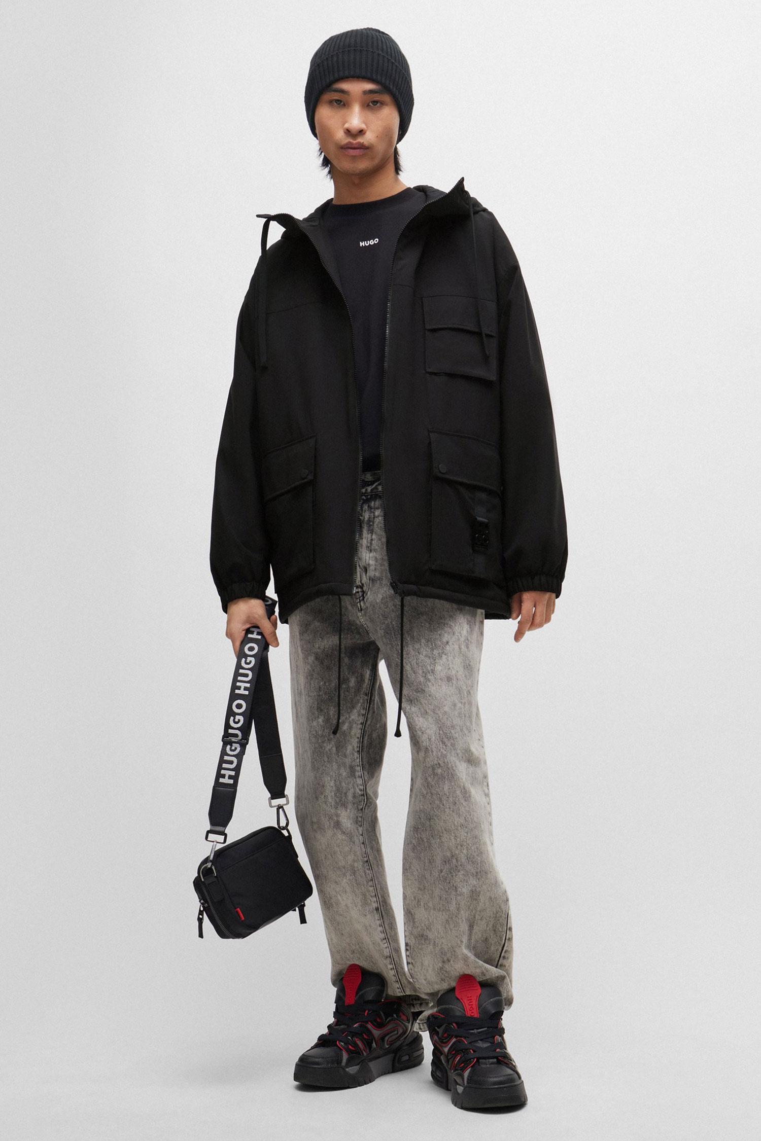 Мужская черная парка HUGO 50505355;001