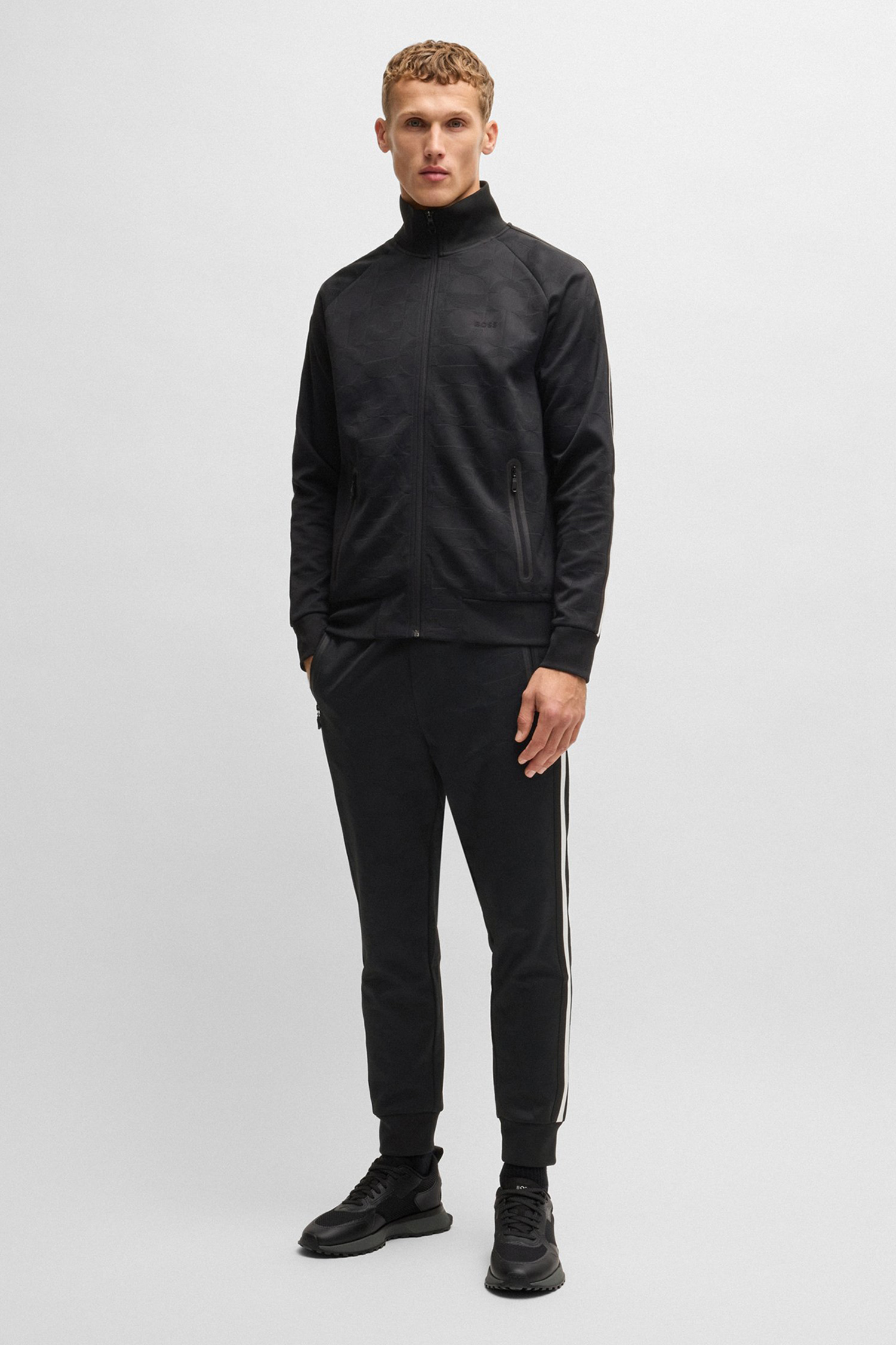 Мужская черная спортивная кофта с узором BOSS 50537370;001