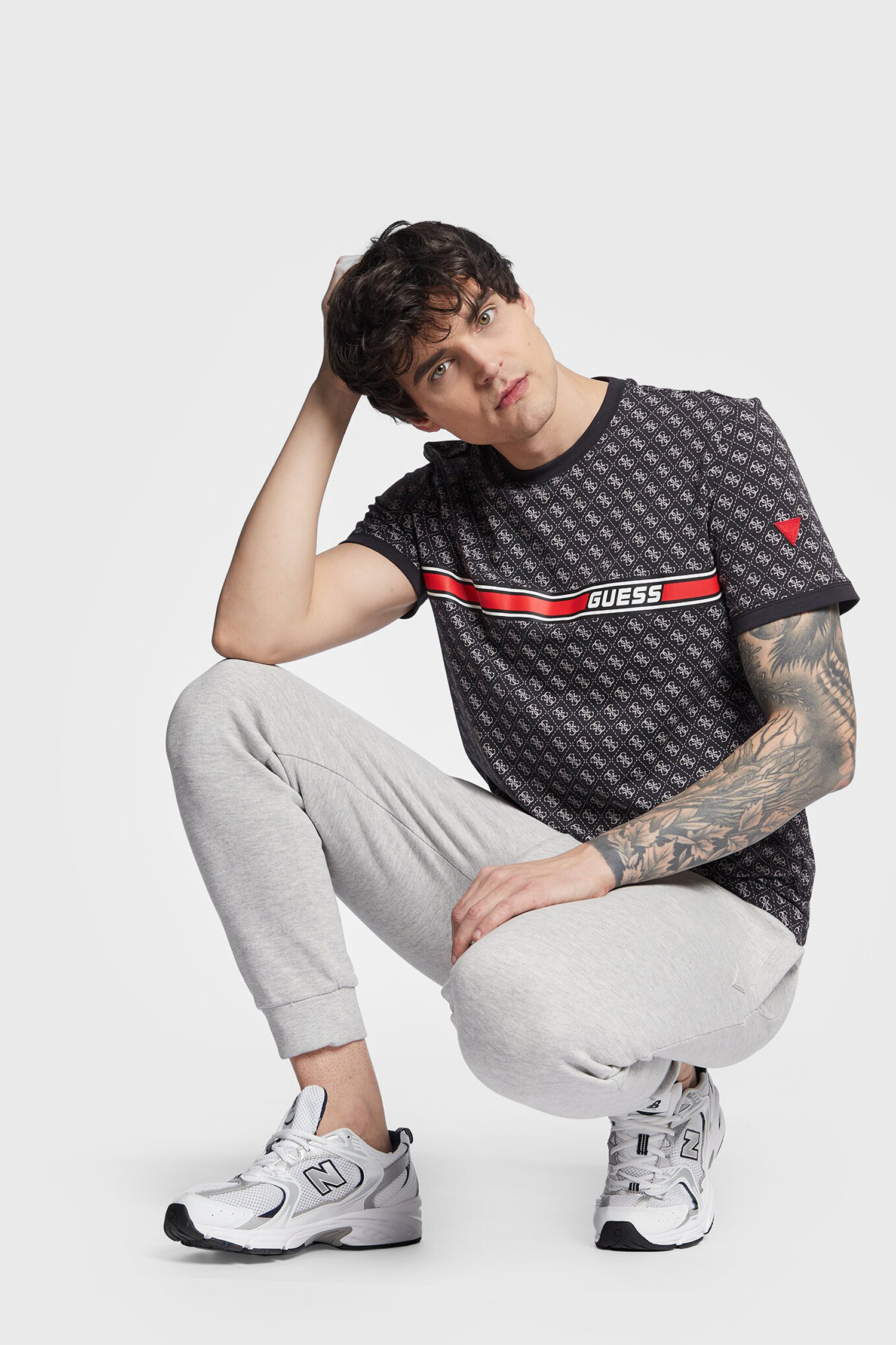Мужская черная футболка с узором Guess Z2BI09.J1314;P9QC