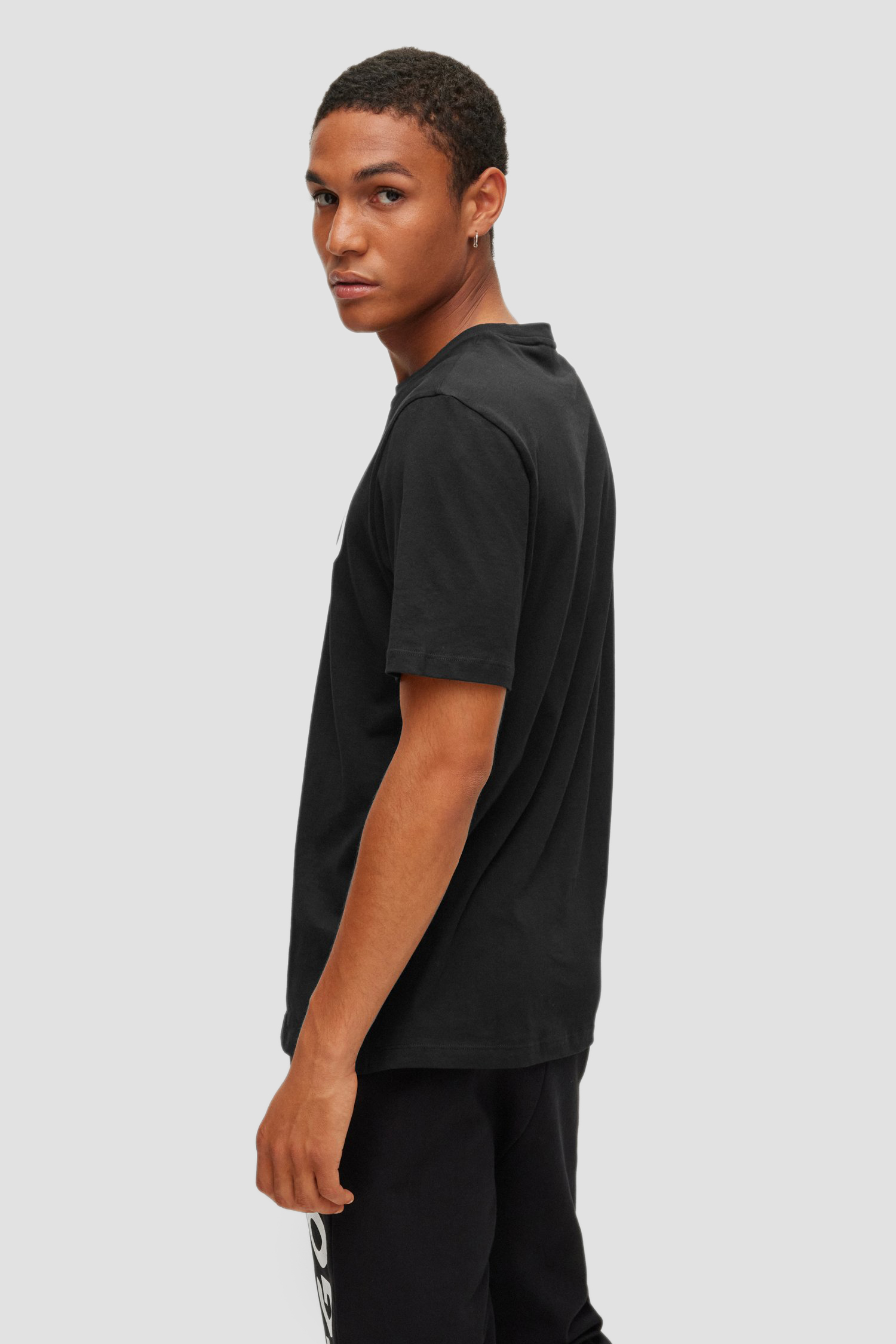 Мужская черная футболка HUGO 50467556;002