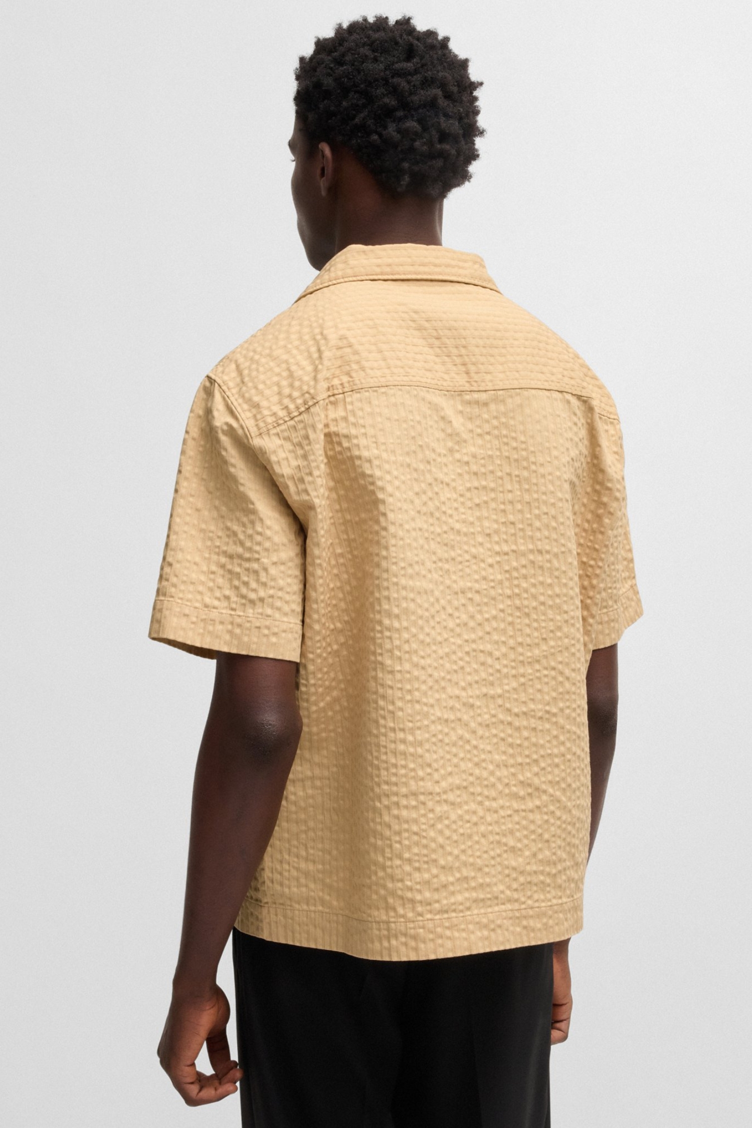 Мужская бежевая рубашка HUGO 50540137;285