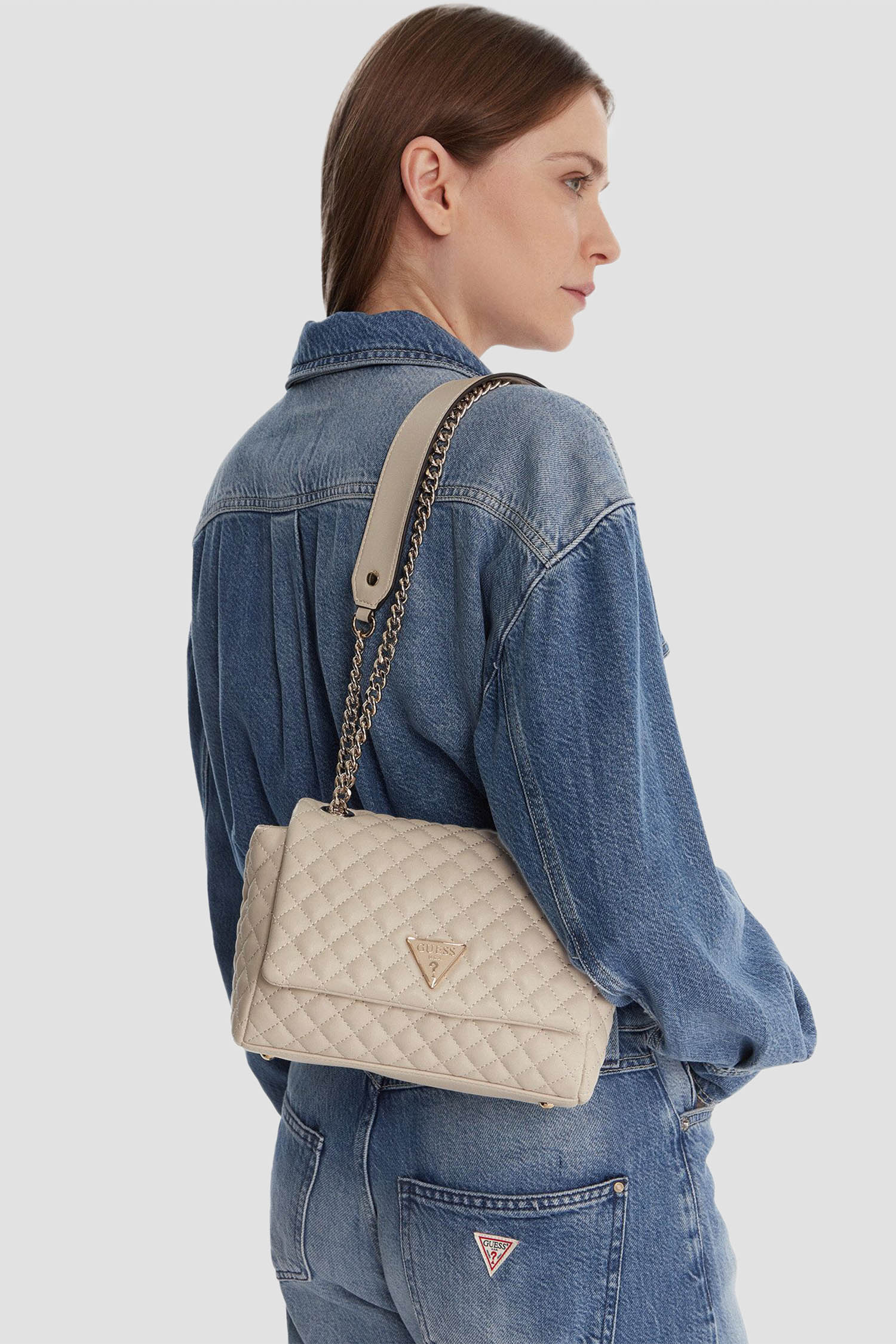 Жіноча біла сумка Guess HWEQG9.54121;STO