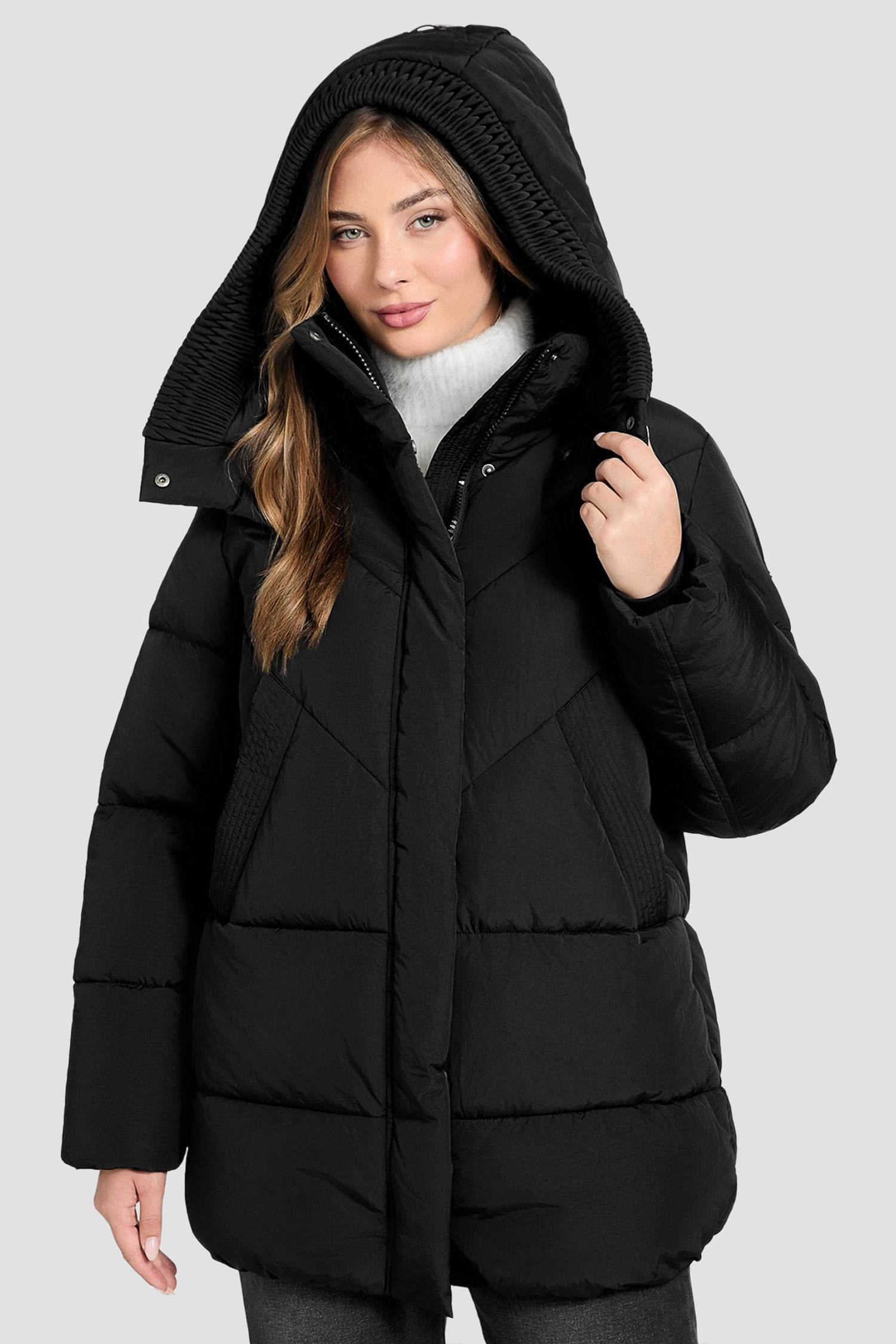 Жіноча чорна куртка Guess W5BLBK.W0492;JBLK