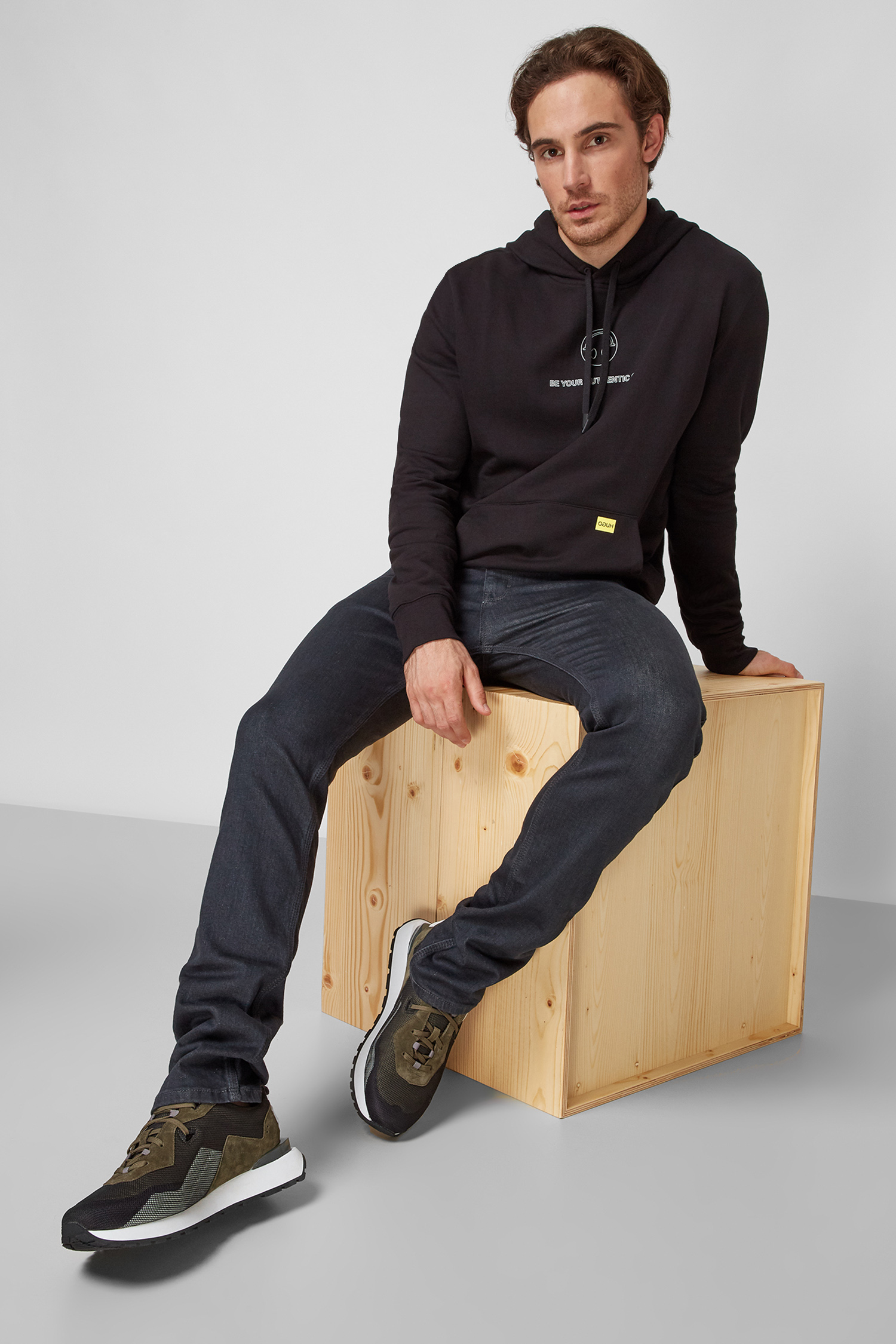 Мужское черное худи HUGO 50454111;001