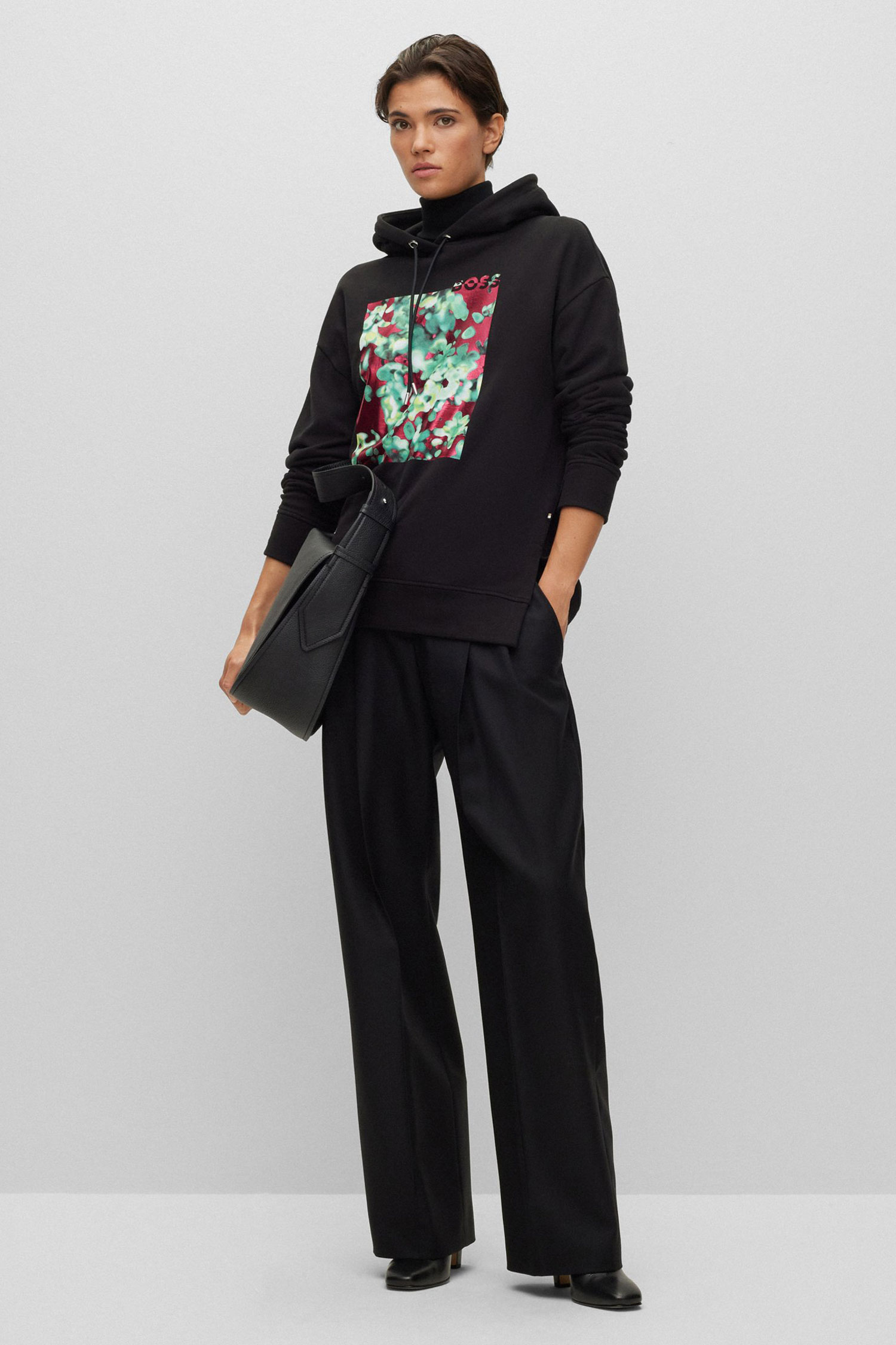 Женское черное худи BOSS 50500066;001