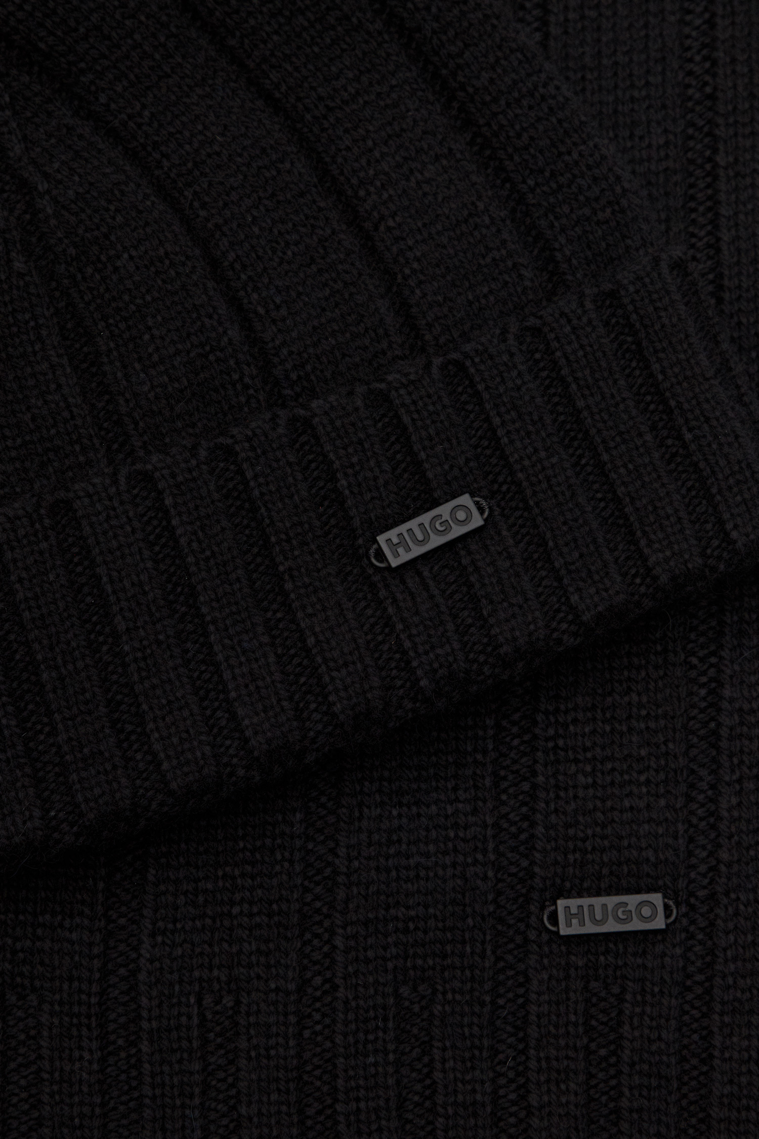 Чоловічий чорний набір аксесуарів (шапка, шарф) HUGO 50495806;001