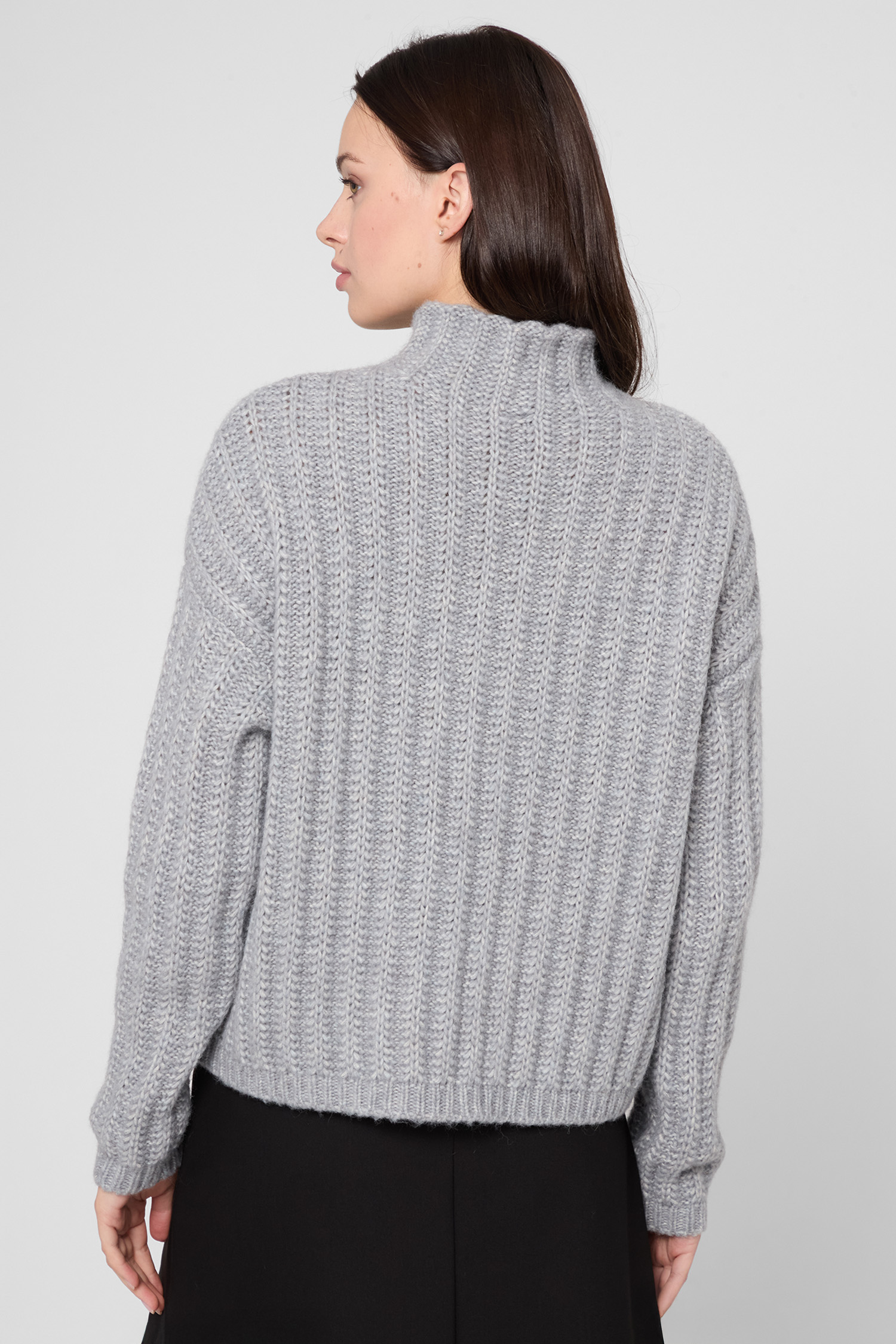 Жіночий сірий светр HUGO 50550210;033