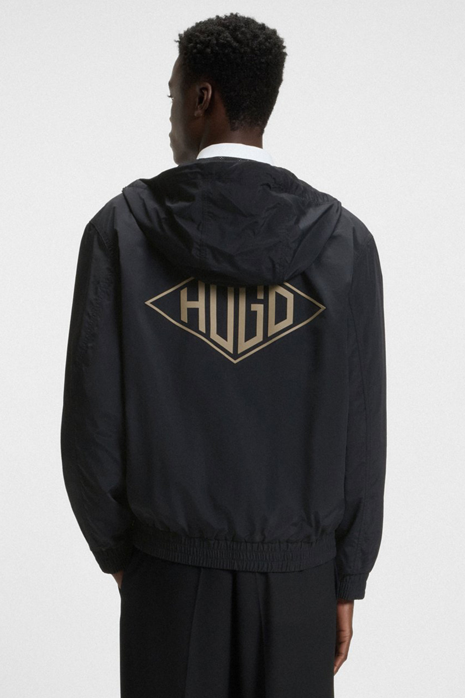 Мужская черная ветровка HUGO 50534458;001