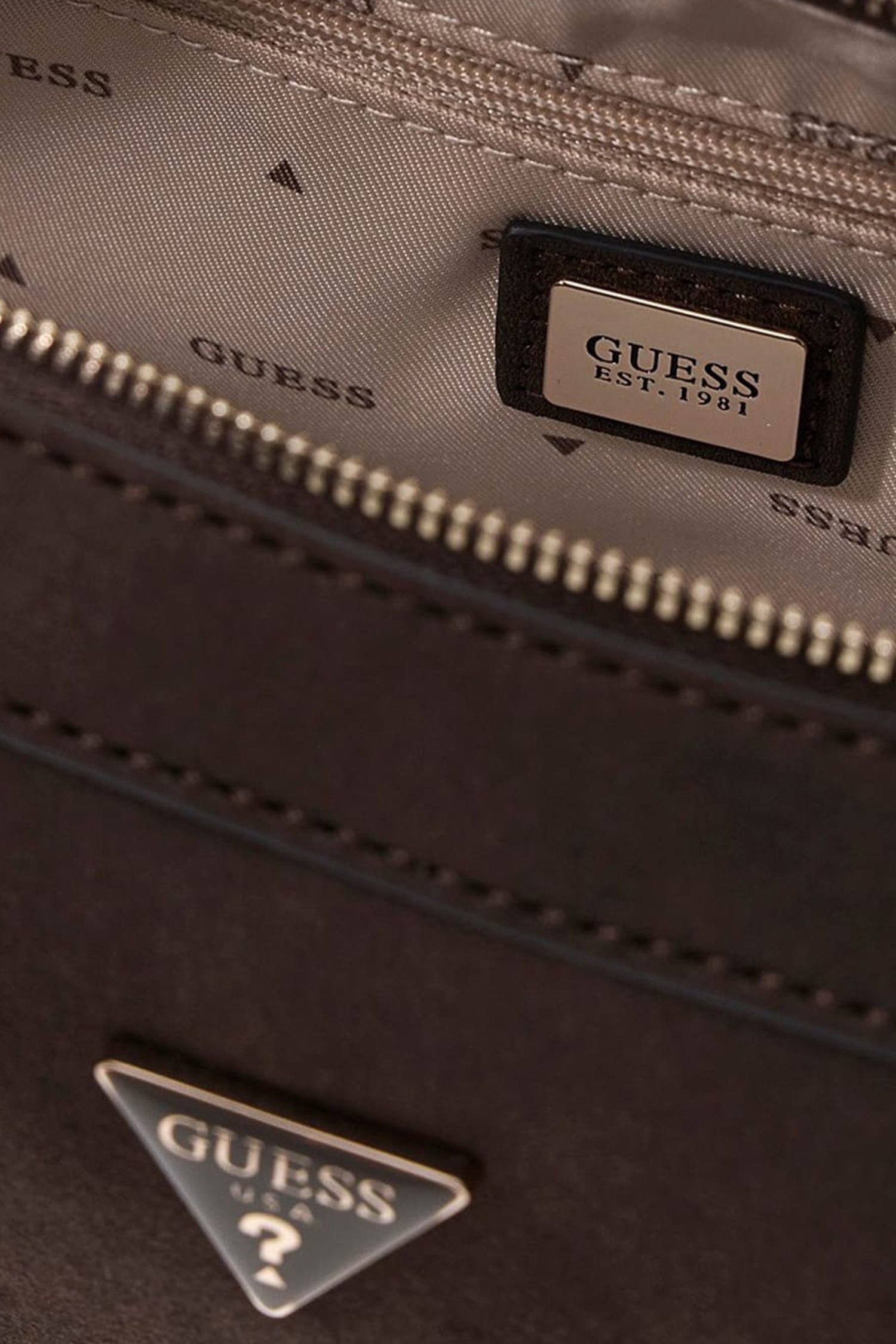 Женская темно-коричневая сумка Guess HWSG99.32080;ESP