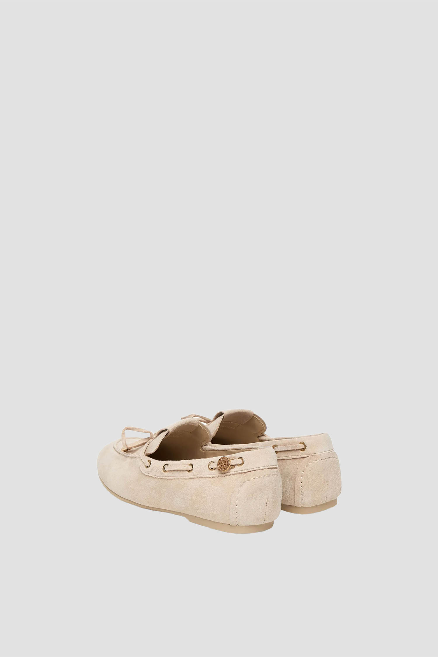 Жіночі бежеві замшеві мокасини Guess FLPAIS.SUE14;BEIGE