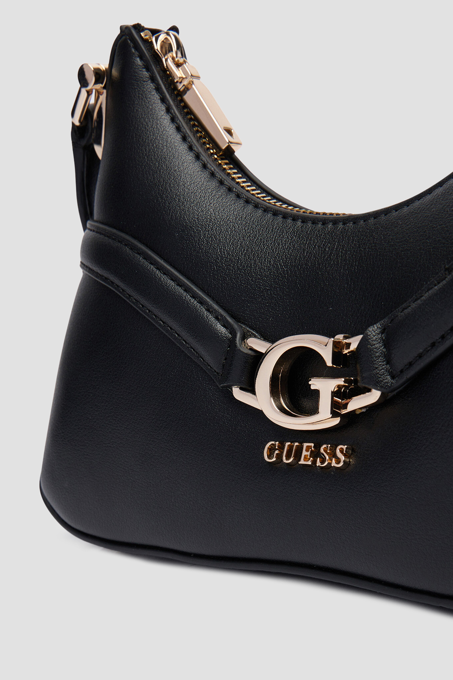 Женская черная сумка Guess HWBG79.93730;BLA