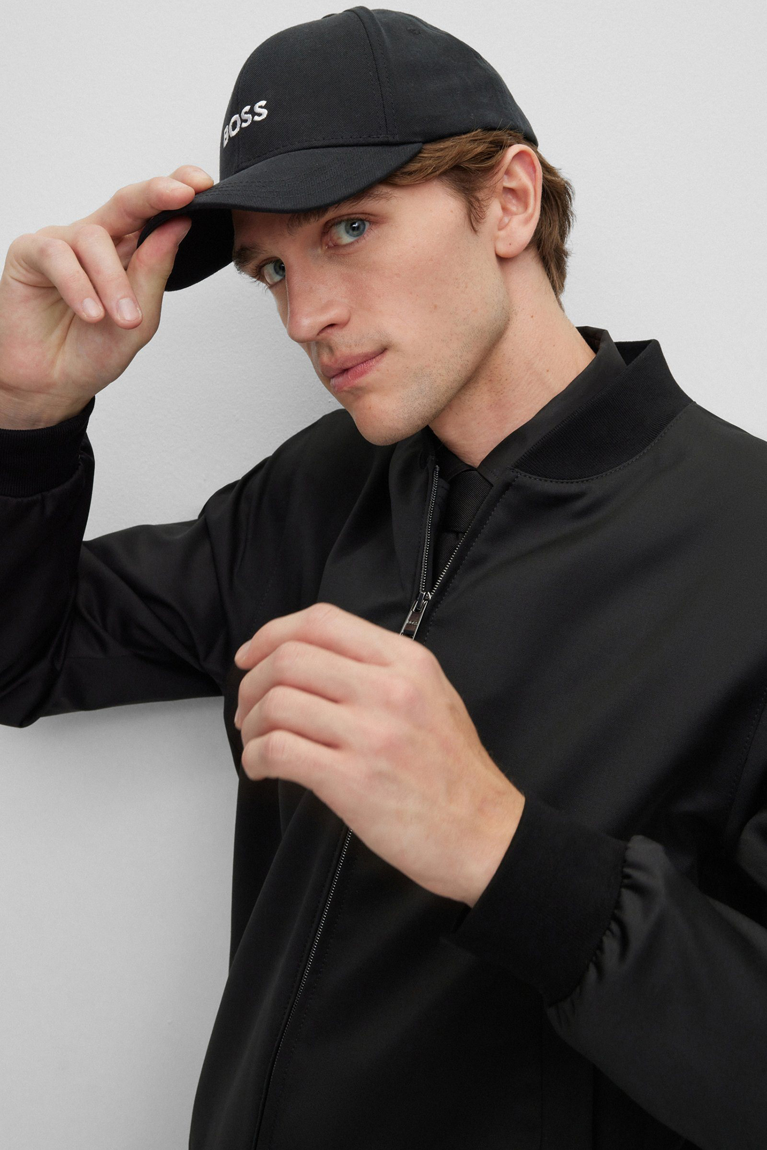 Мужская черная кепка BOSS 50495121;001