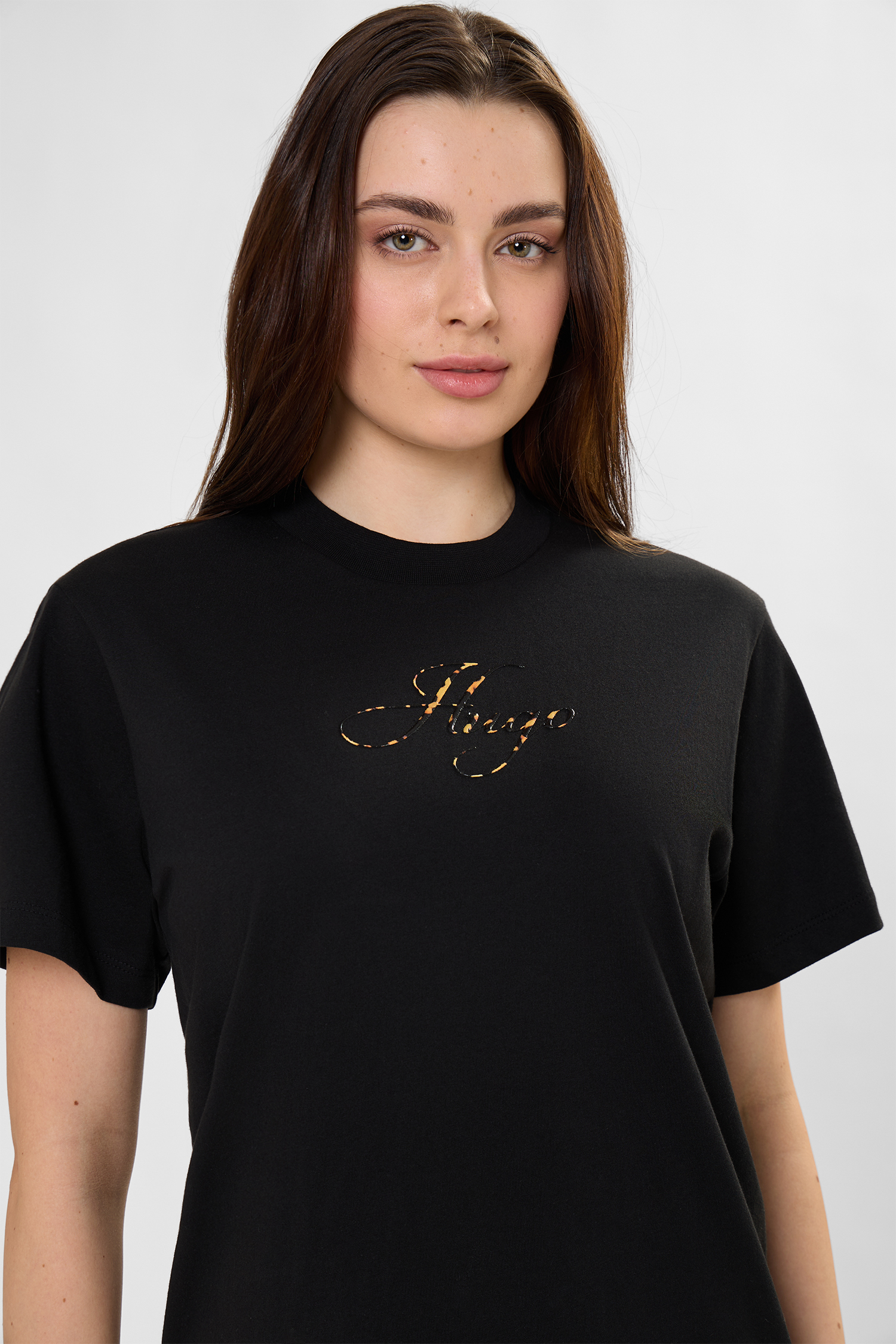 Женская черная футболка HUGO 50560566;001