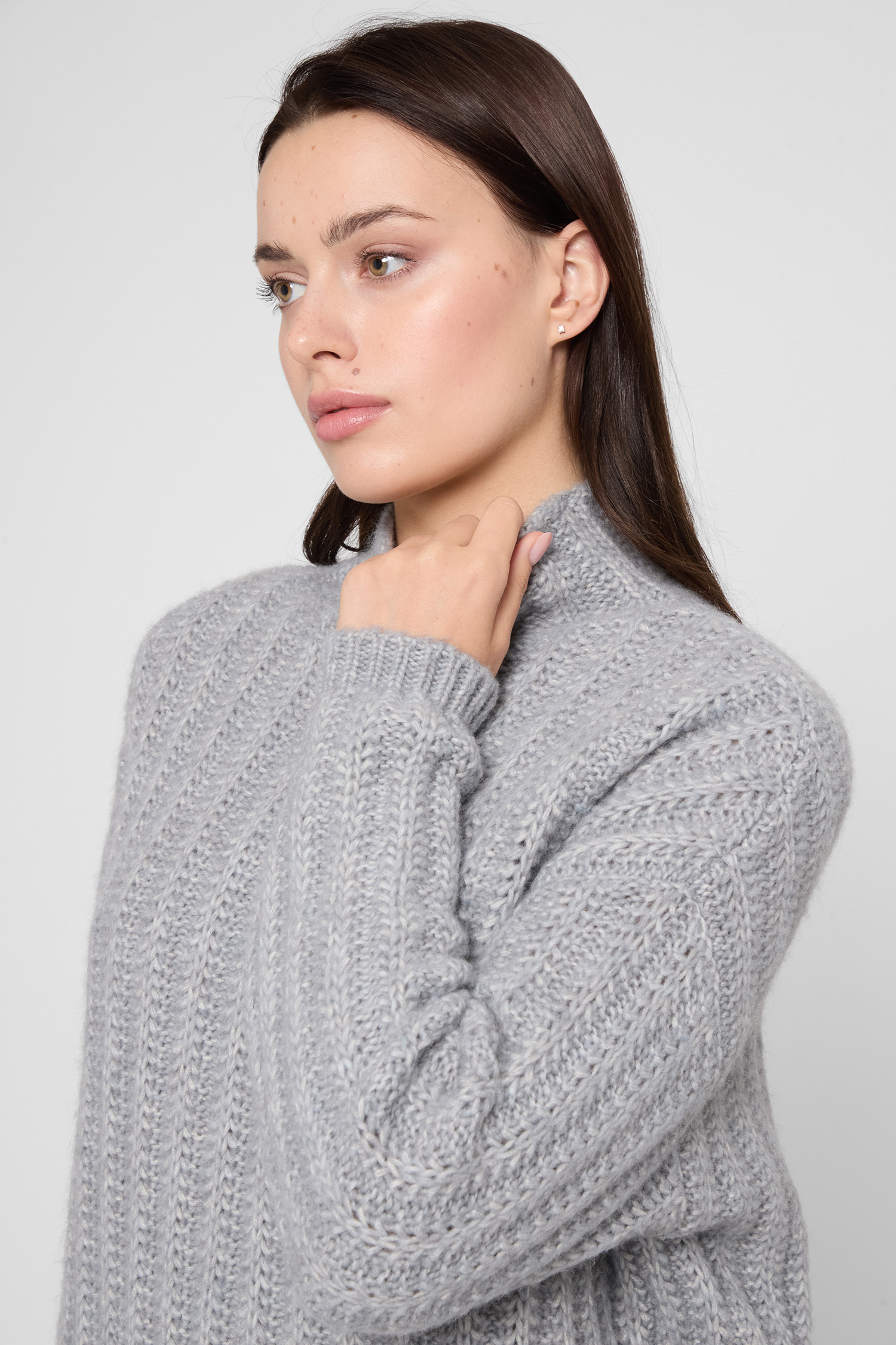 Жіночий сірий светр HUGO 50550210;033