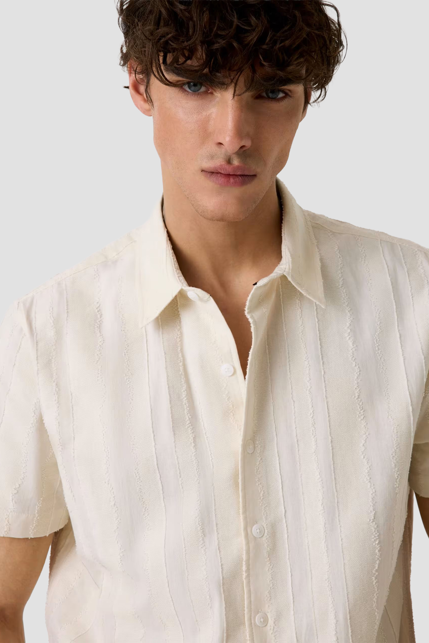 Чоловіча біла сорочка Guess M6GH91.W2426;G018