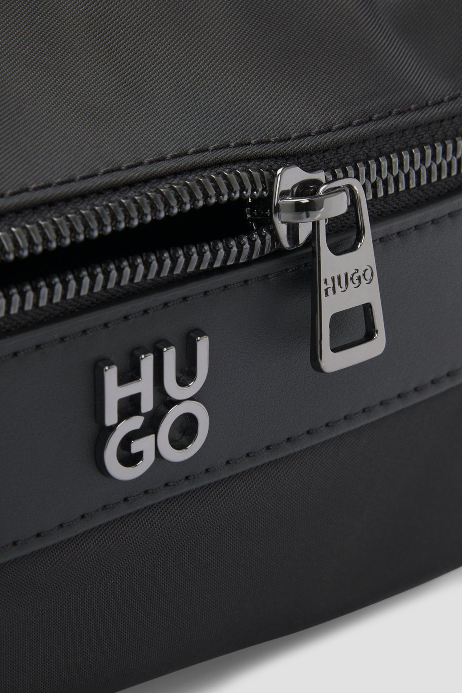 Чоловіча чорна сумка HUGO 50547390;001