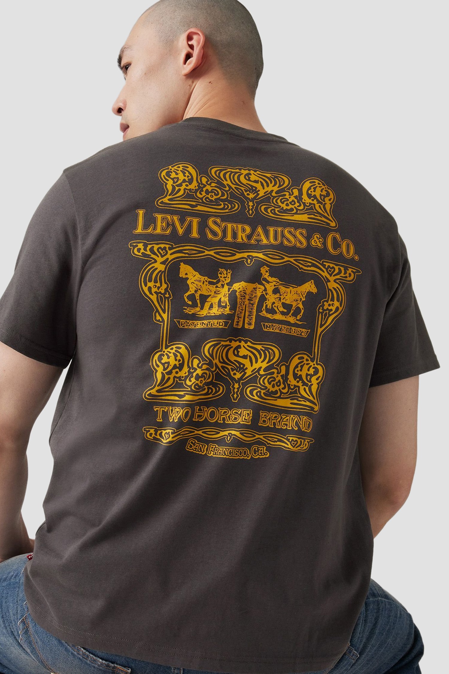 Чоловіча темно-сіра футболка Levi’s® 16143;1947