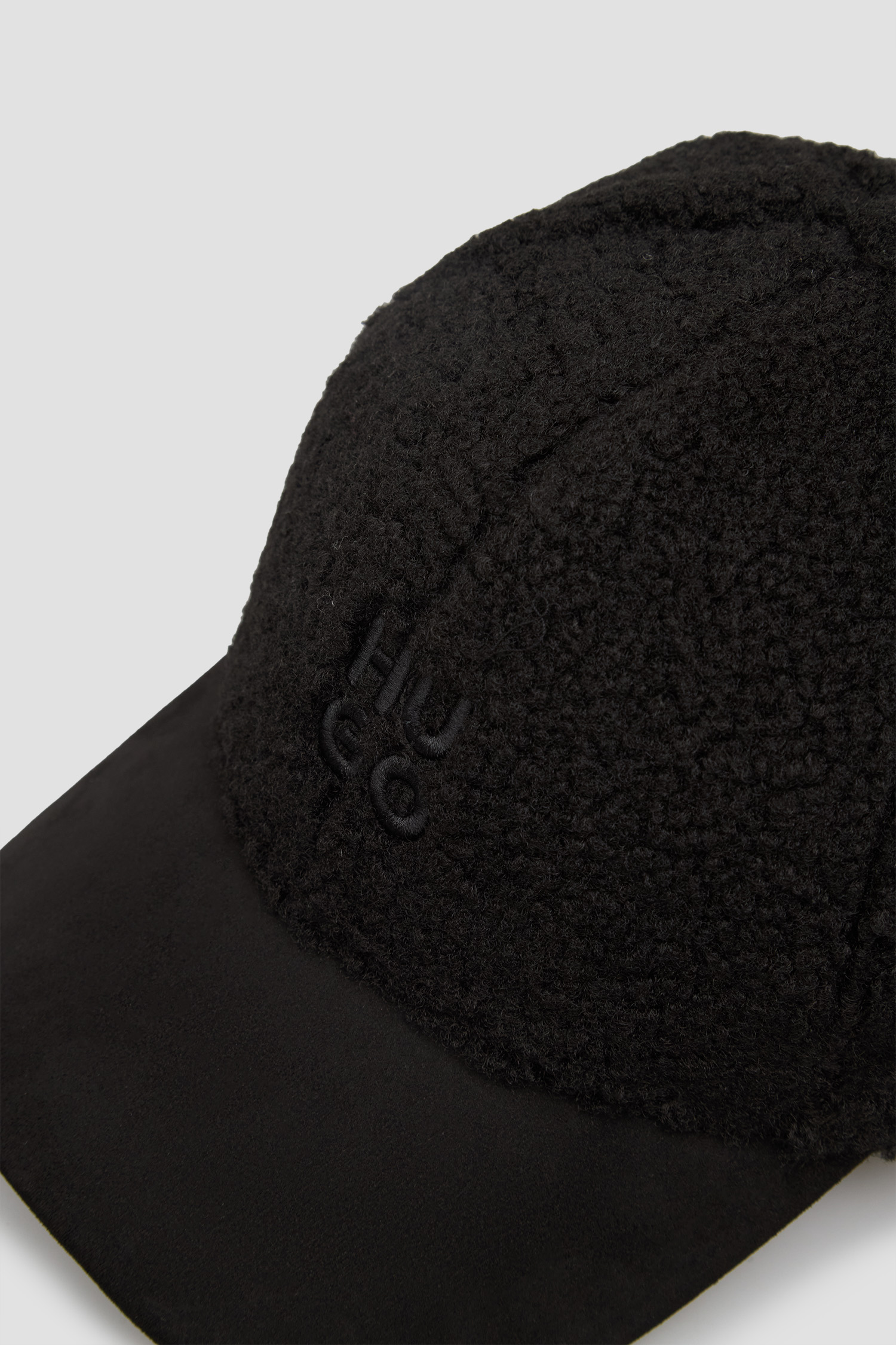 Женская черная кепка HUGO 50550618;001