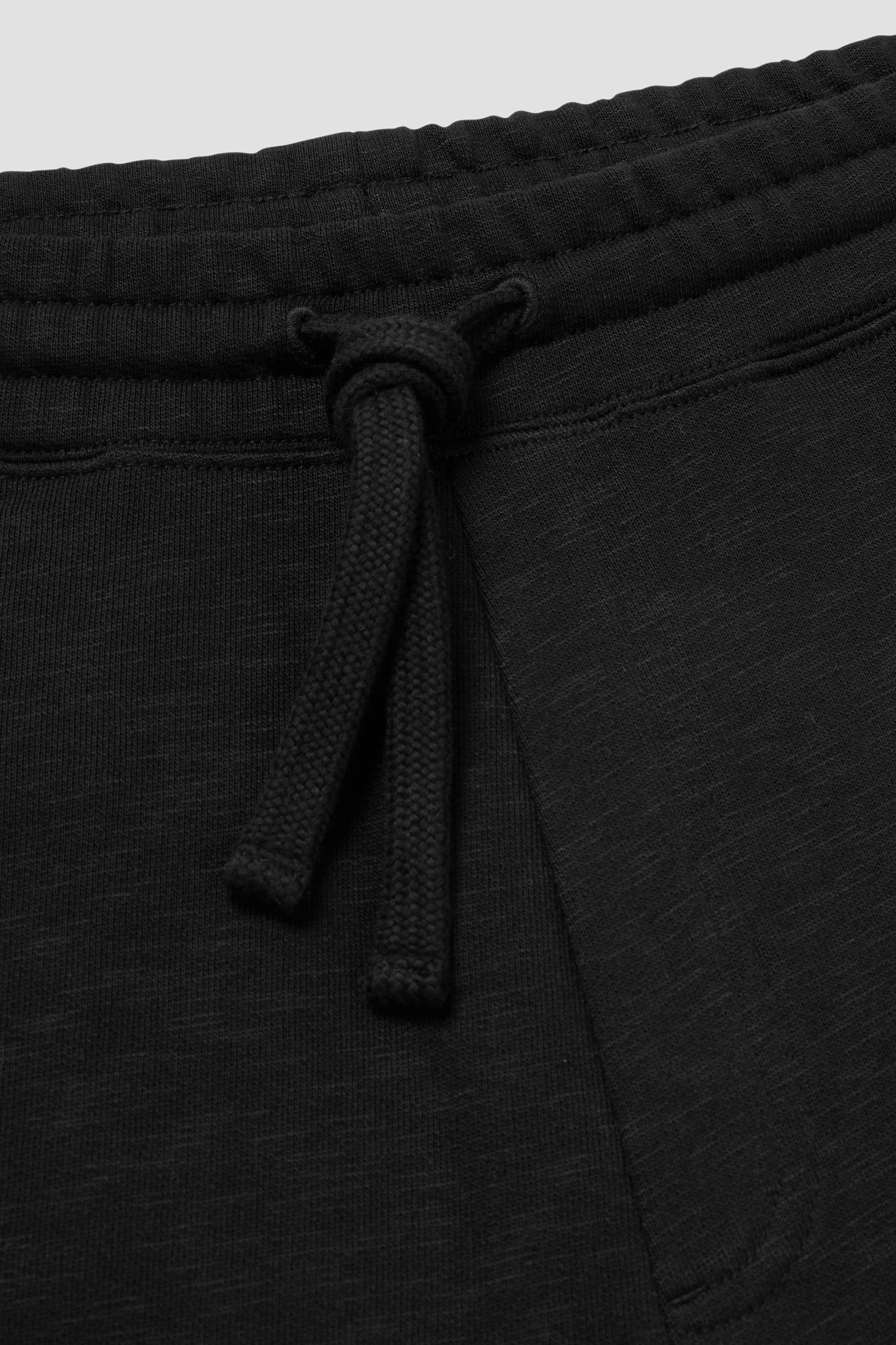 Чоловічі чорні спортивні штани HUGO 50490506;001