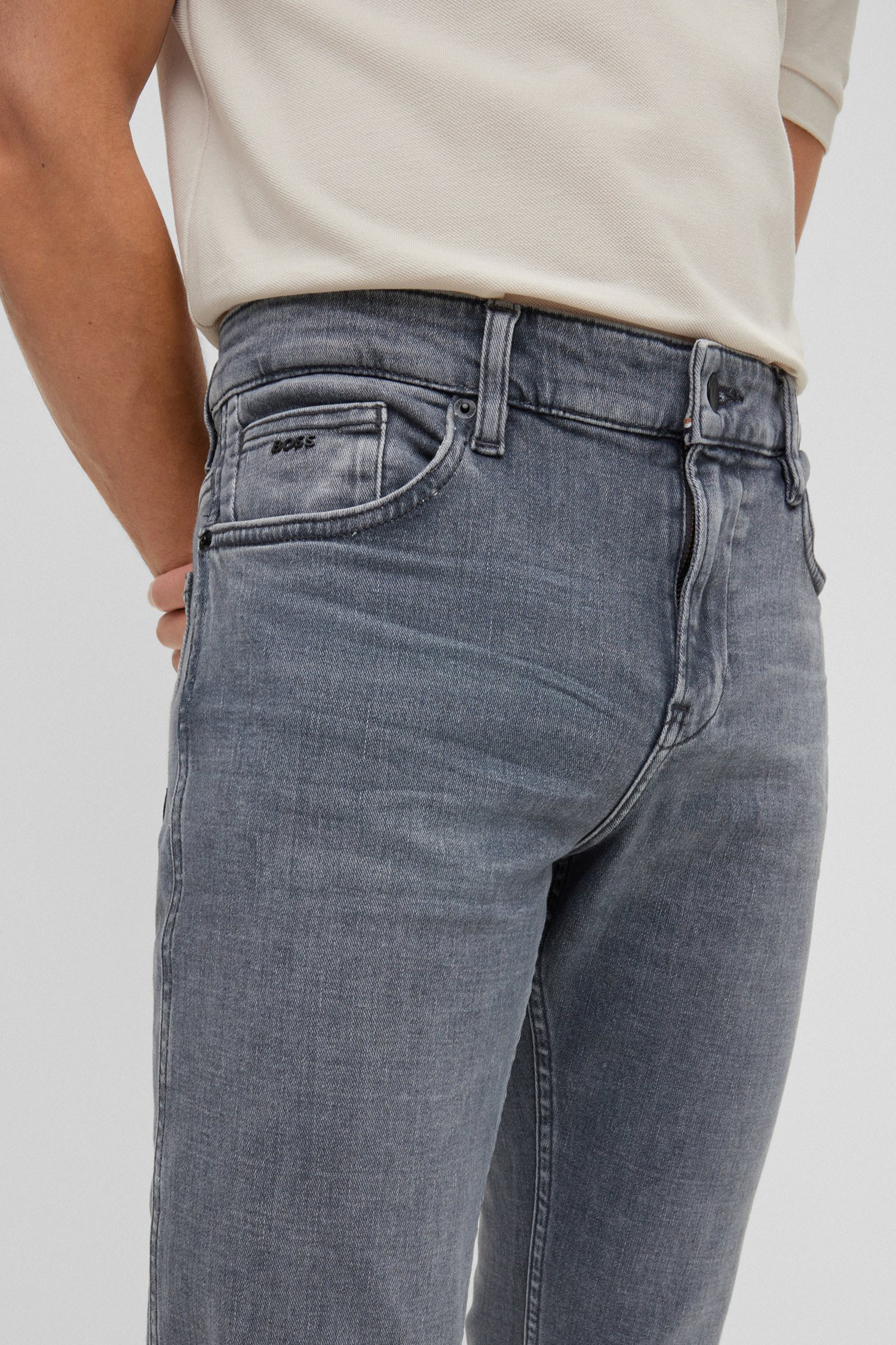 Мужские серые джинсы BOSS 50470490;030