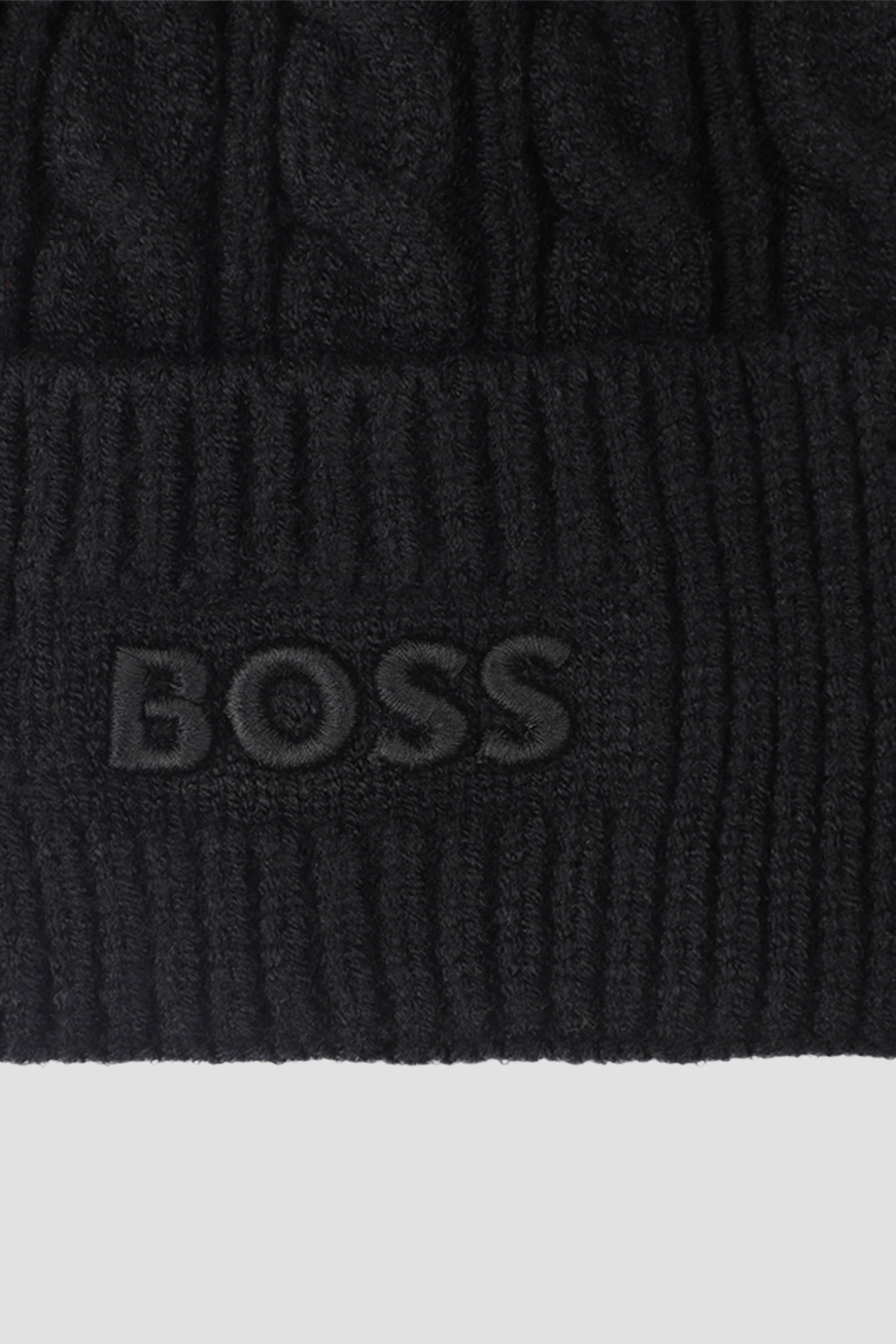 Дитяча чорна шапка BOSS kids J52624;09B