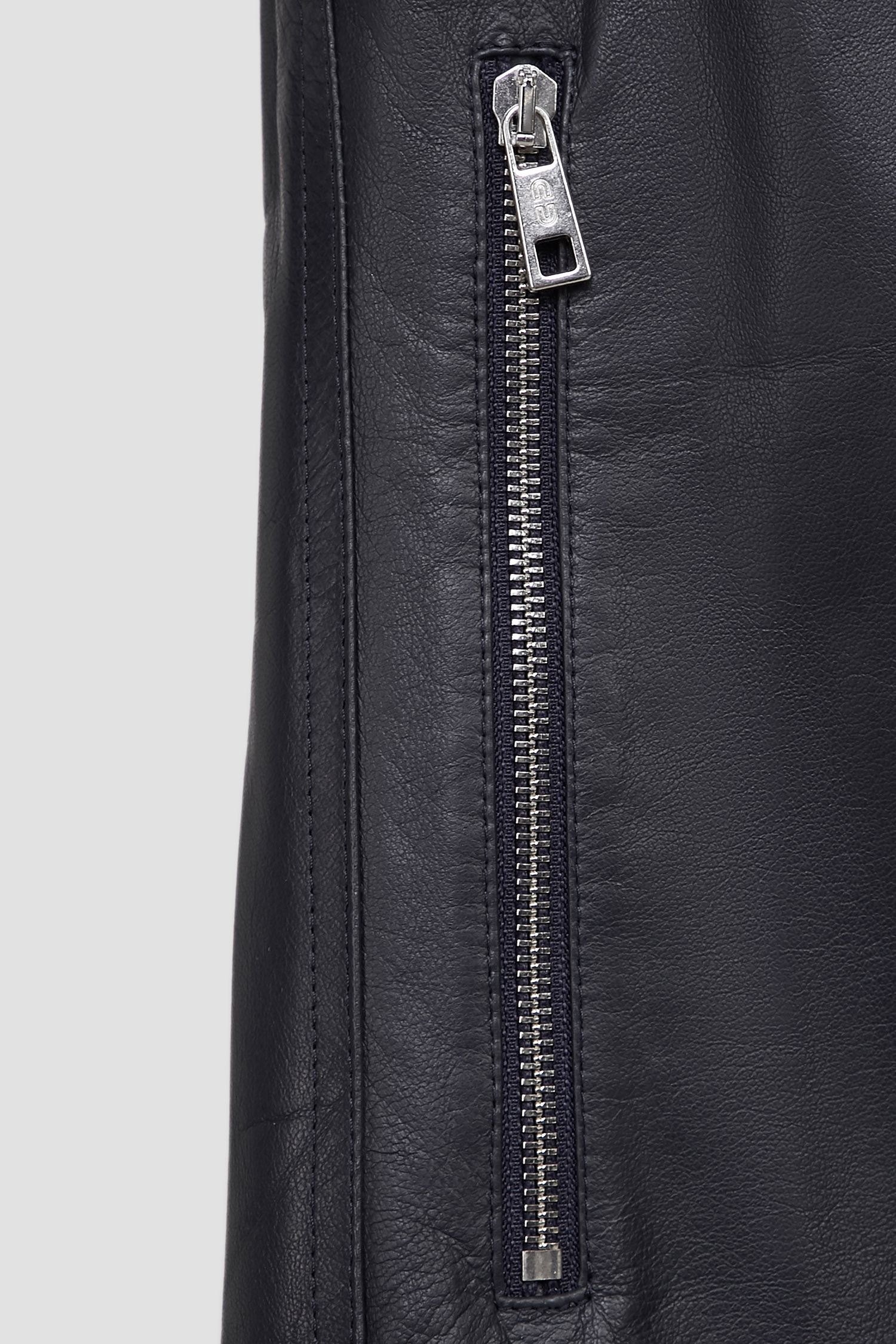 Чоловіча чорна шкіряна куртка STILNOLOGY 63P329;060