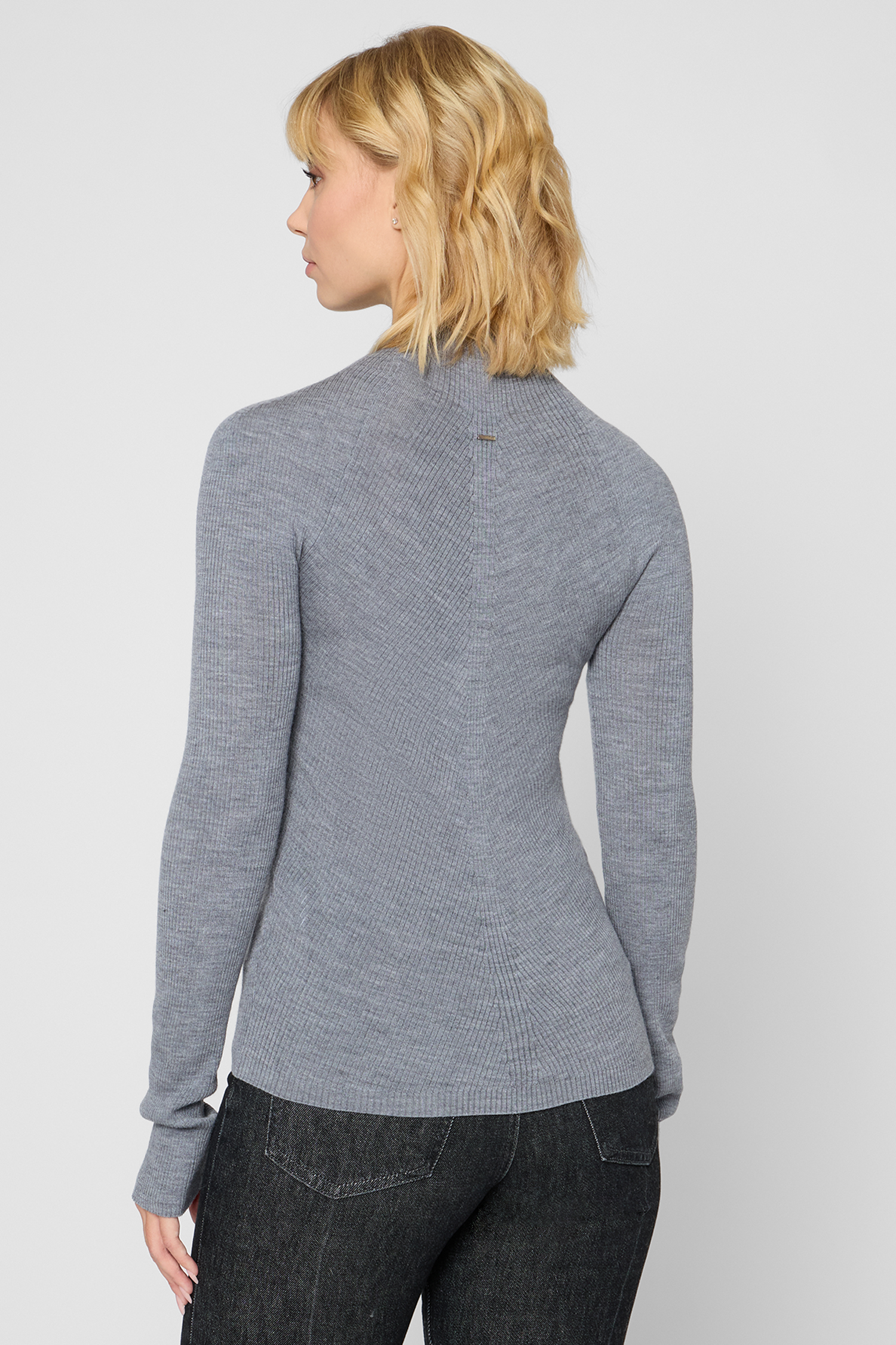 Жіночий сірий вовняний джемпер BOSS 50549166;058