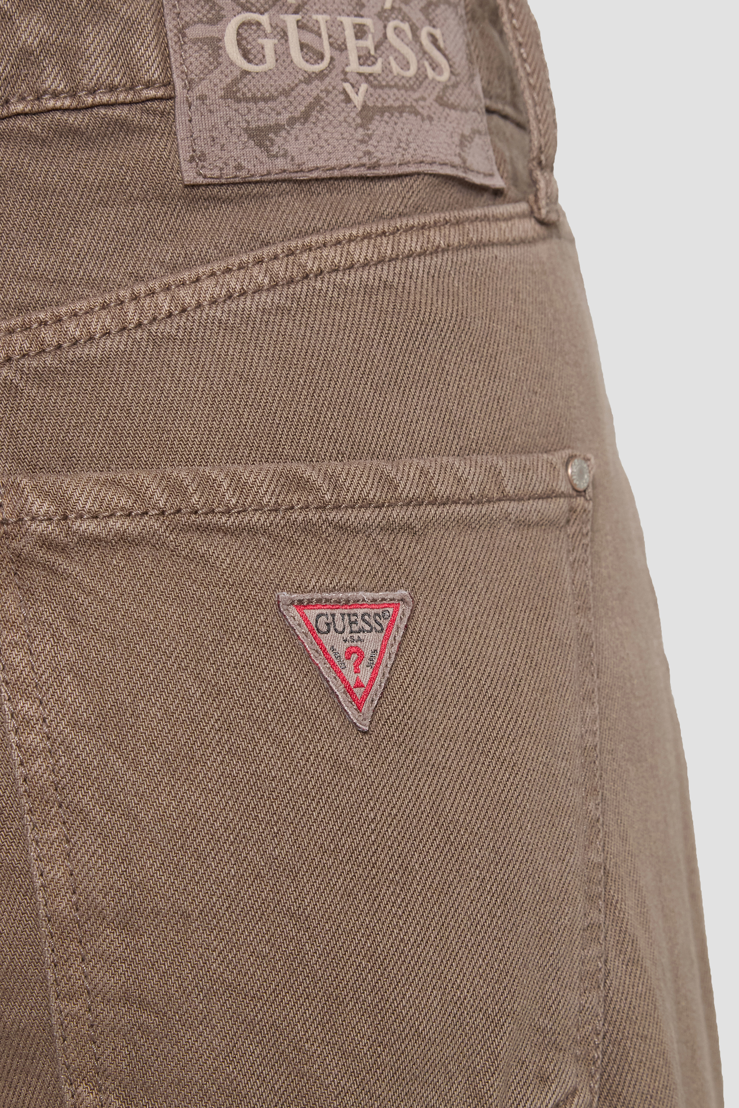 Жіночі коричневі джинси Guess W5RA96.WFD53;FN8J