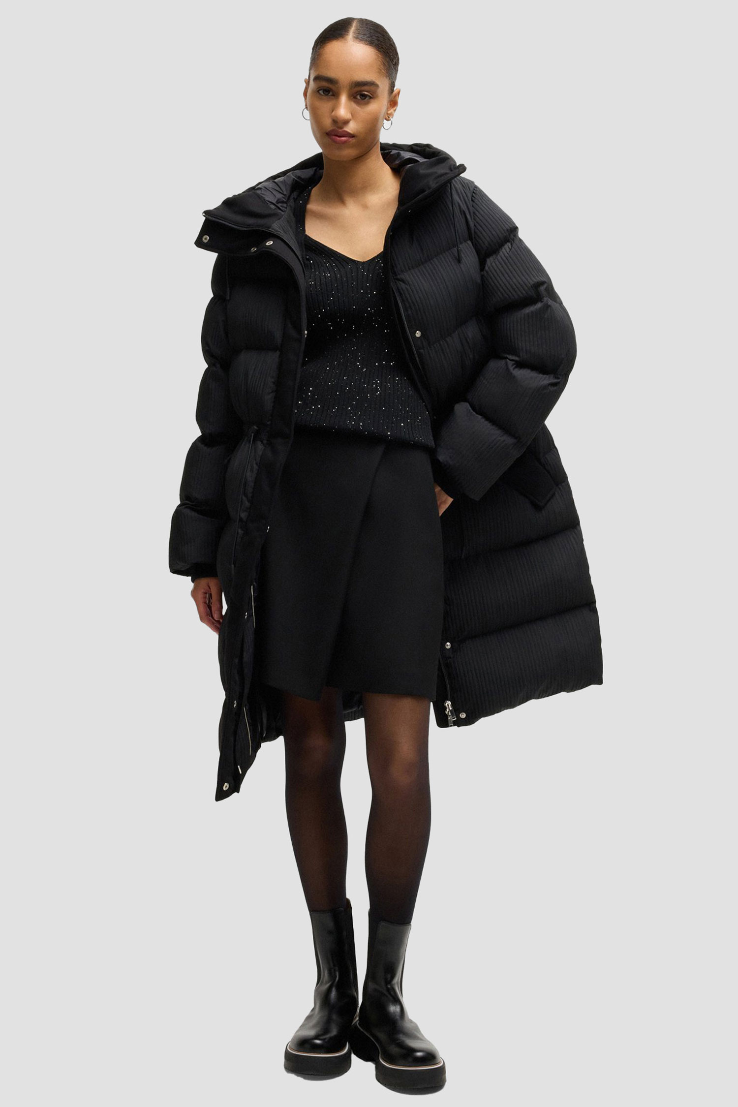 Жіноча чорна куртка BOSS 50524027;001