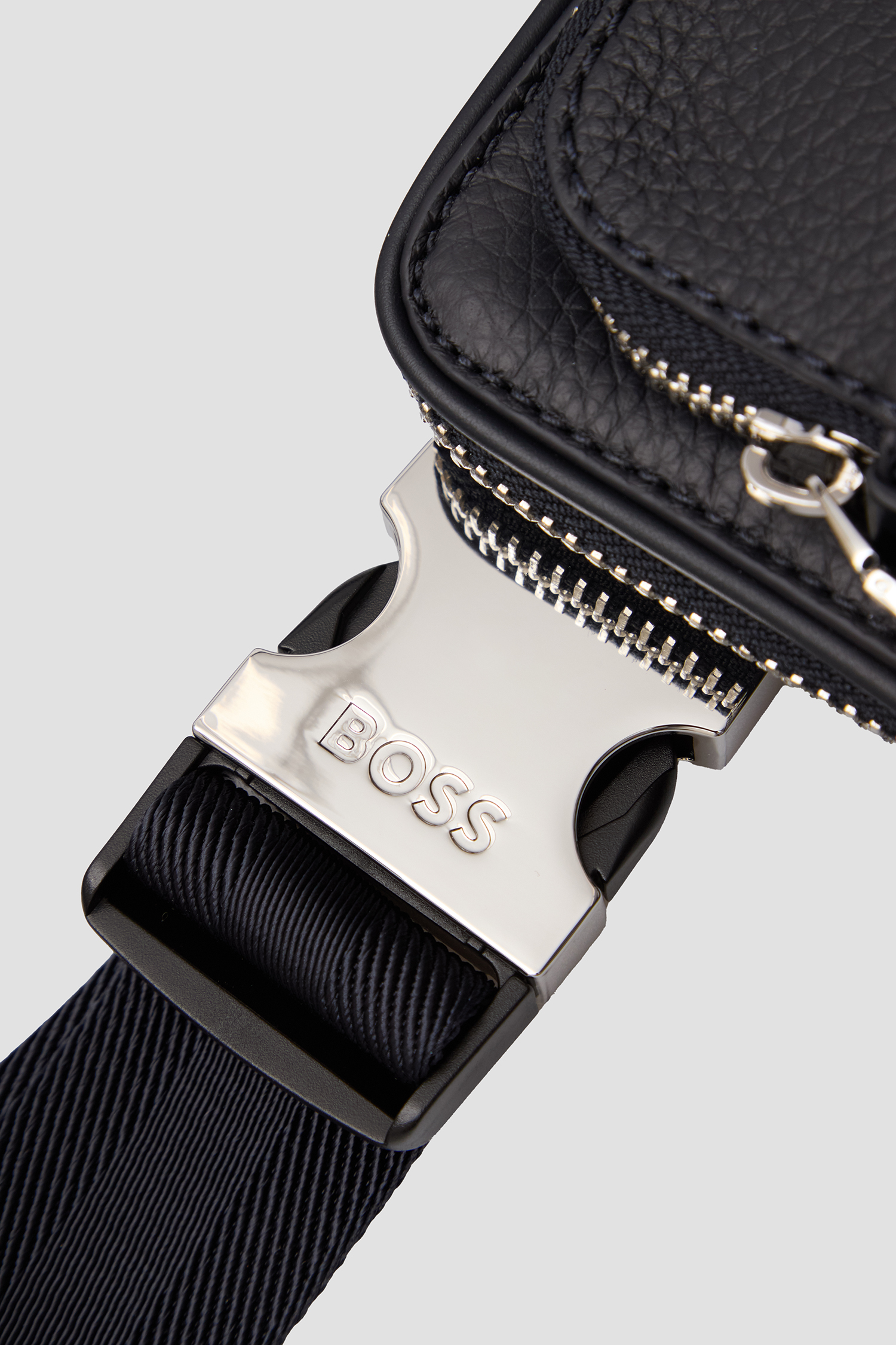 Мужская темно-синяя кожаная поясная сумка BOSS 50529286;410