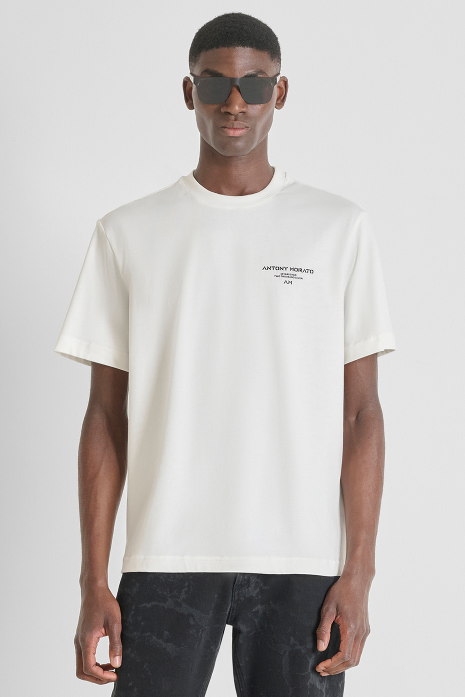 Мужская белая футболка Antony Morato MMKS02540.FA100239;1011